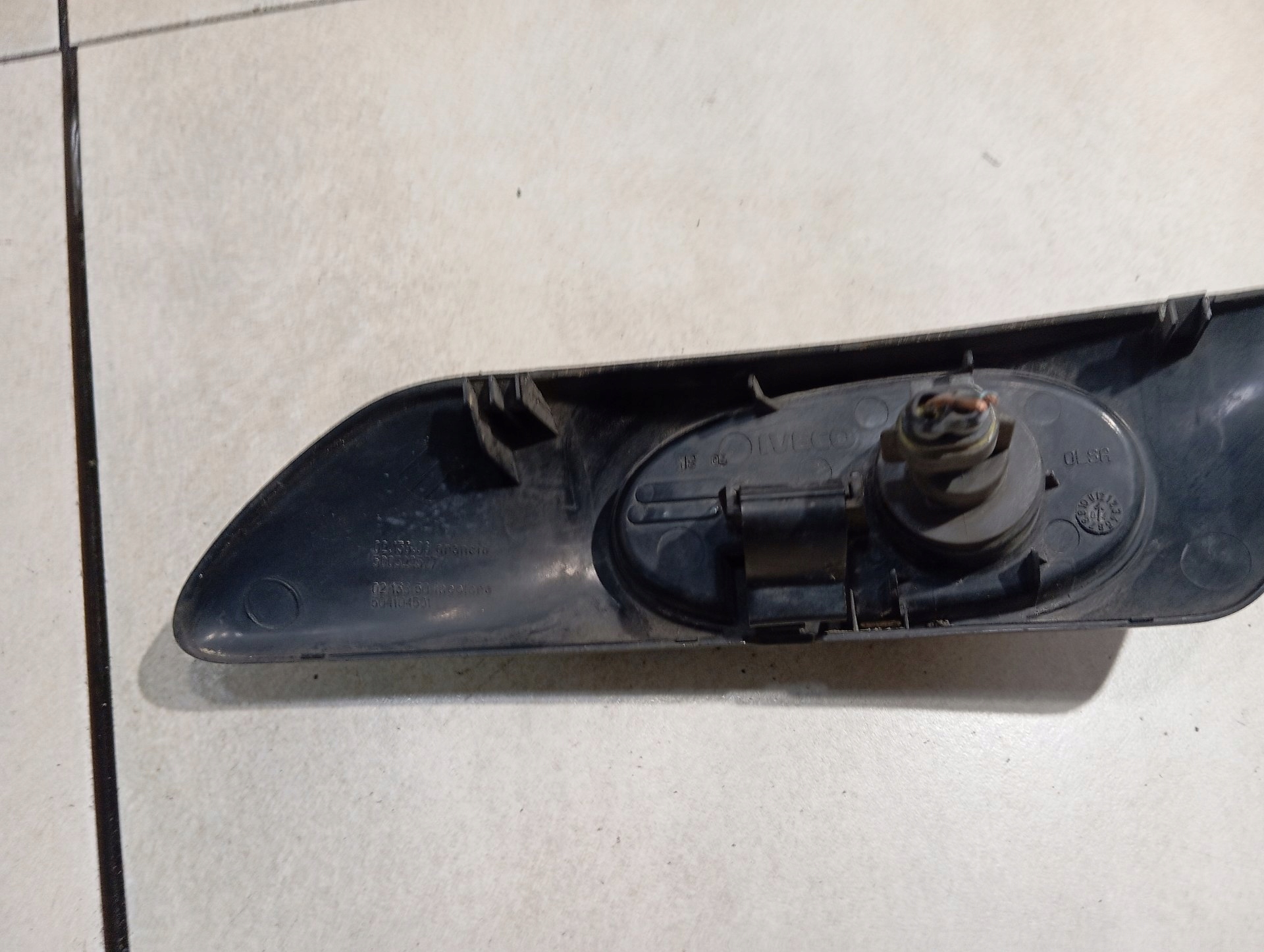 indicator BOCZNY left front IVECO DAILY III 3.0 500322578