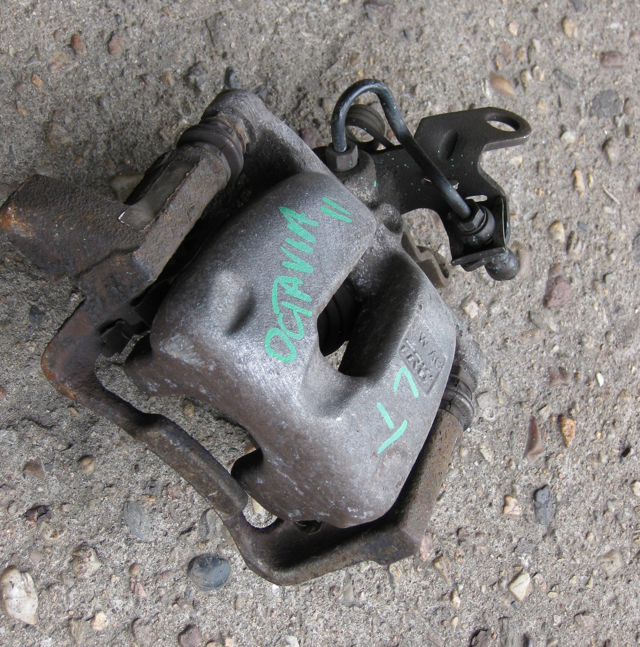 SKODA OCTAVIA II 2.0 TDI 06R caliper brake left rear part