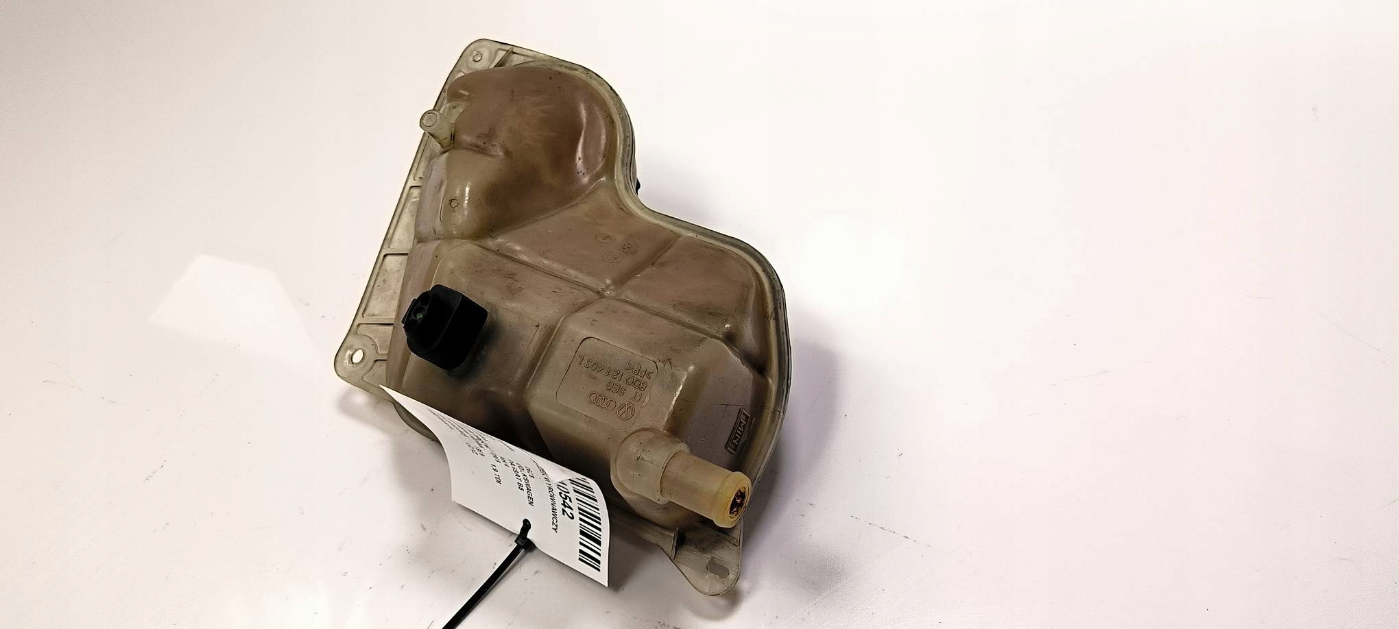 ekspanziona posuda 8D0121403L VOLKSWAGEN PASSAT B5