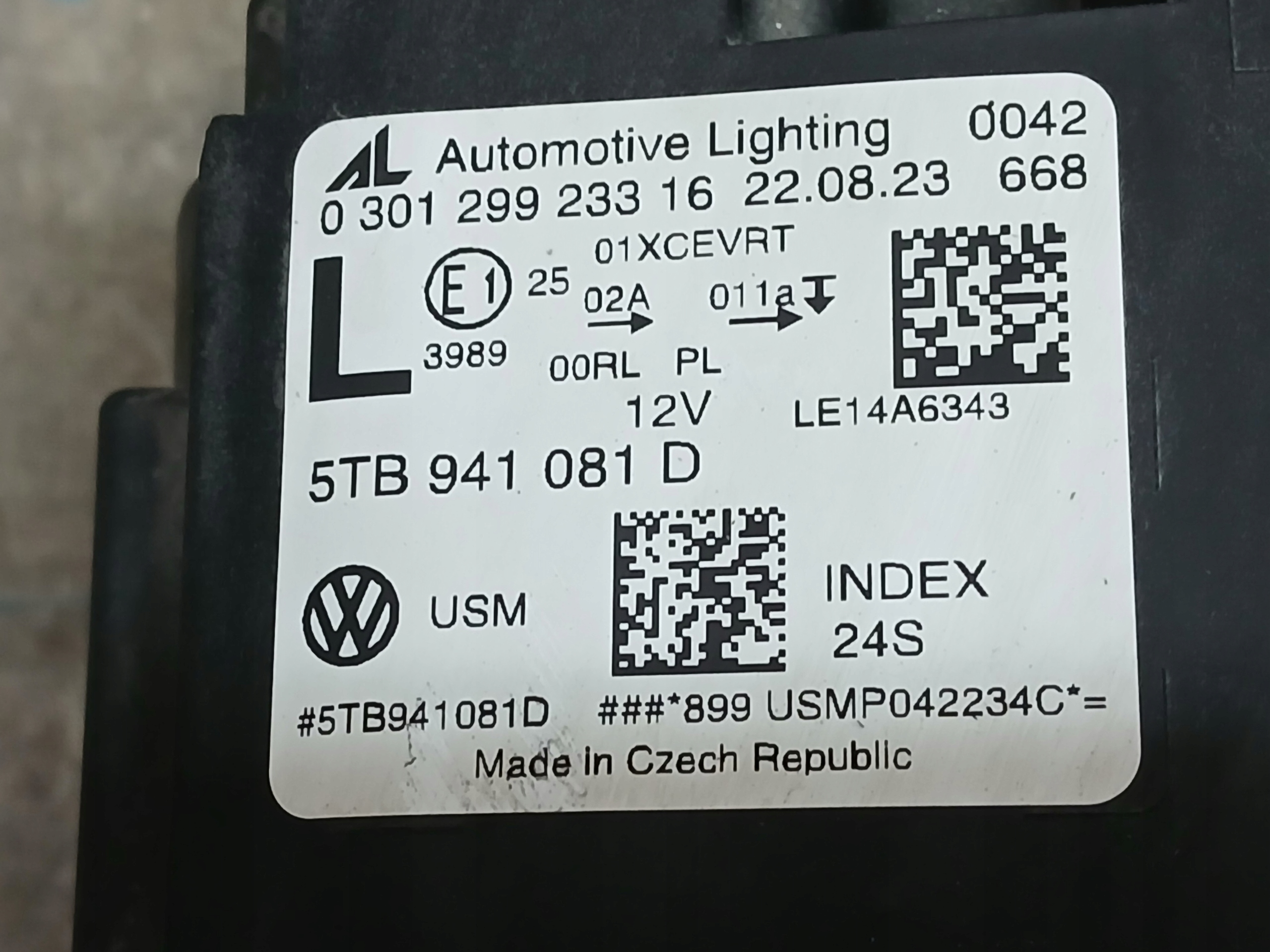 light front left VW TOURAN 5TA 15- FULL LED 5TA941
