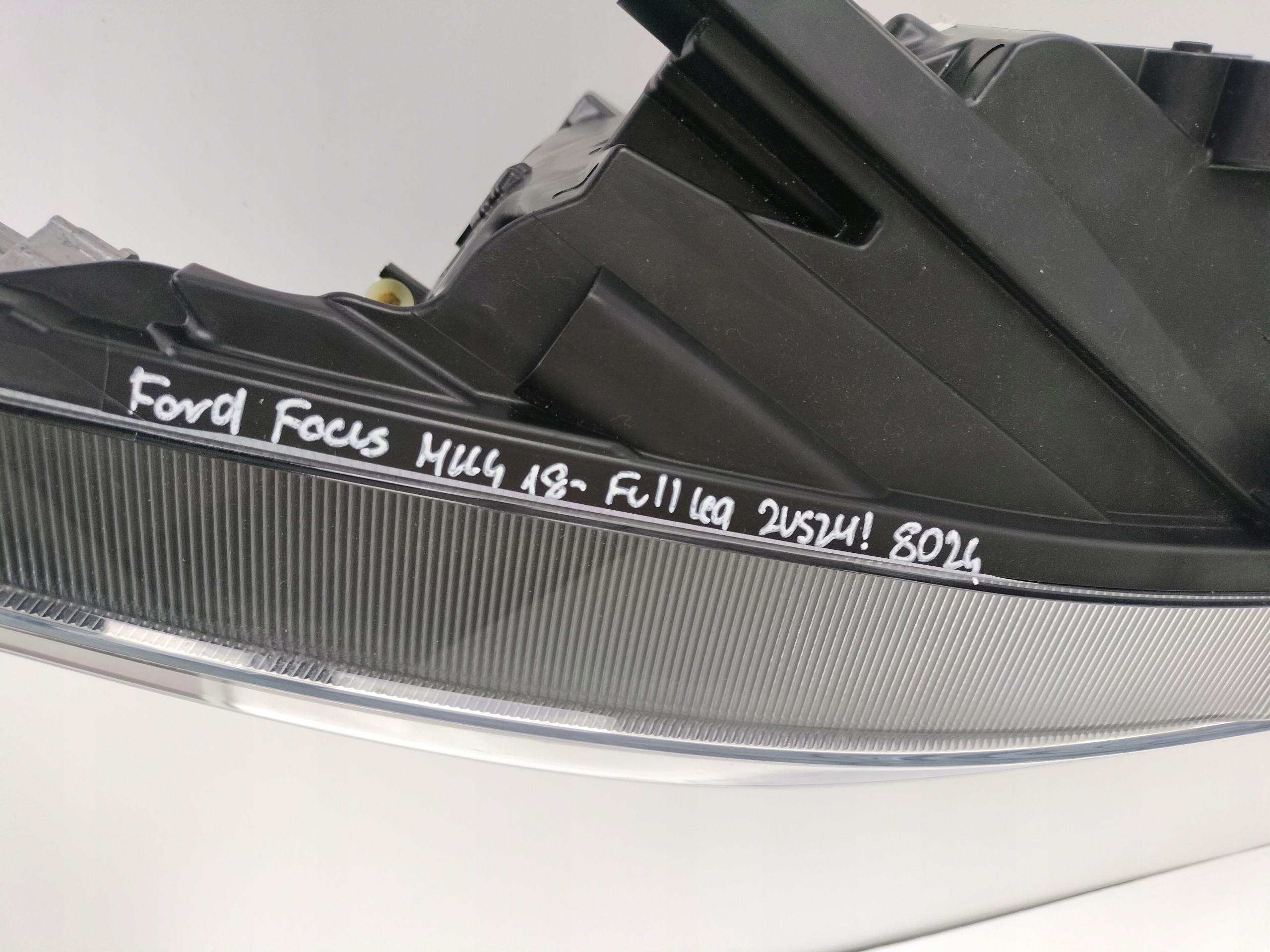 light right REFLEKTOR FORD FOCUS MK4 22- LIFT FULL LED