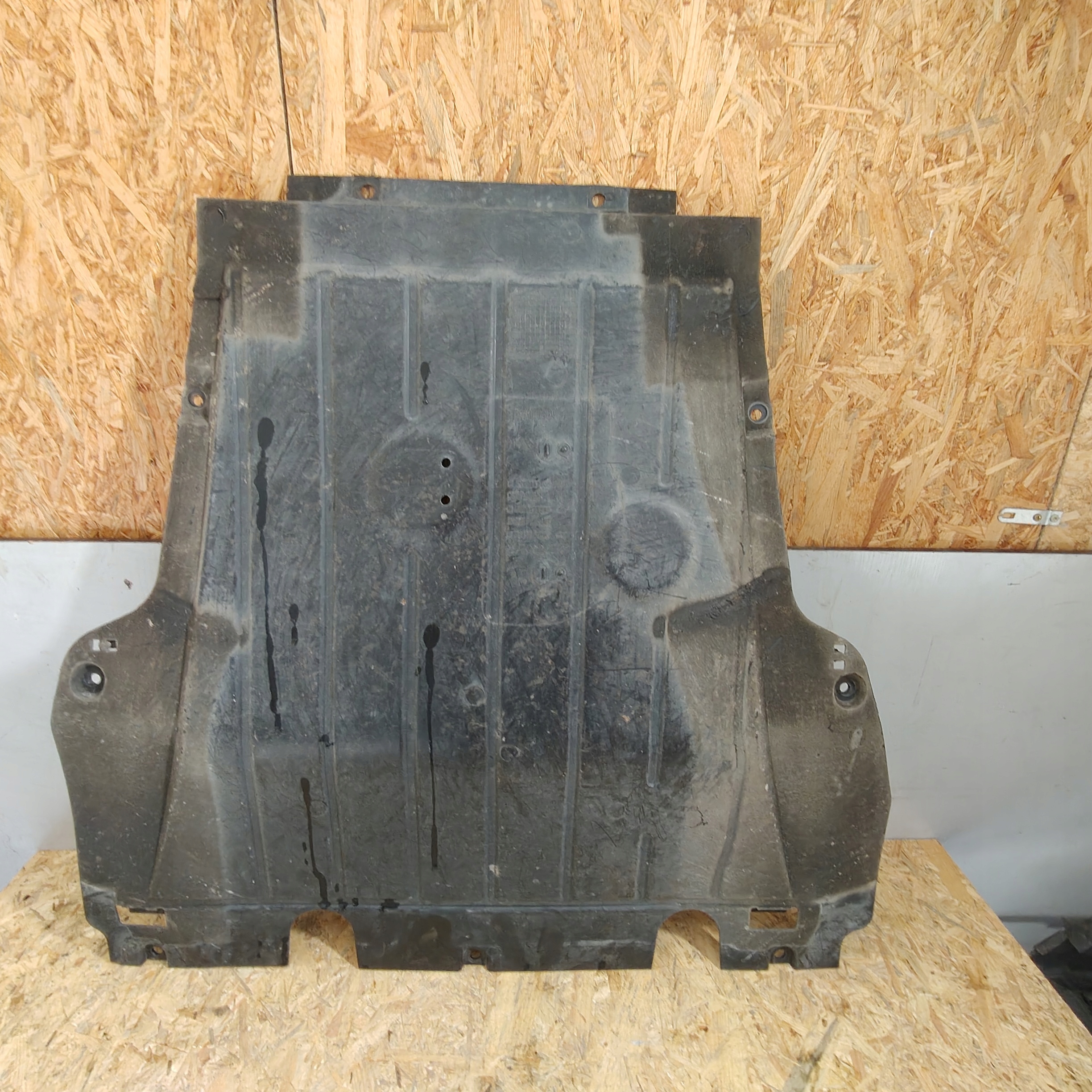 cover below engine RENAULT CLIO IV CAPTUR and