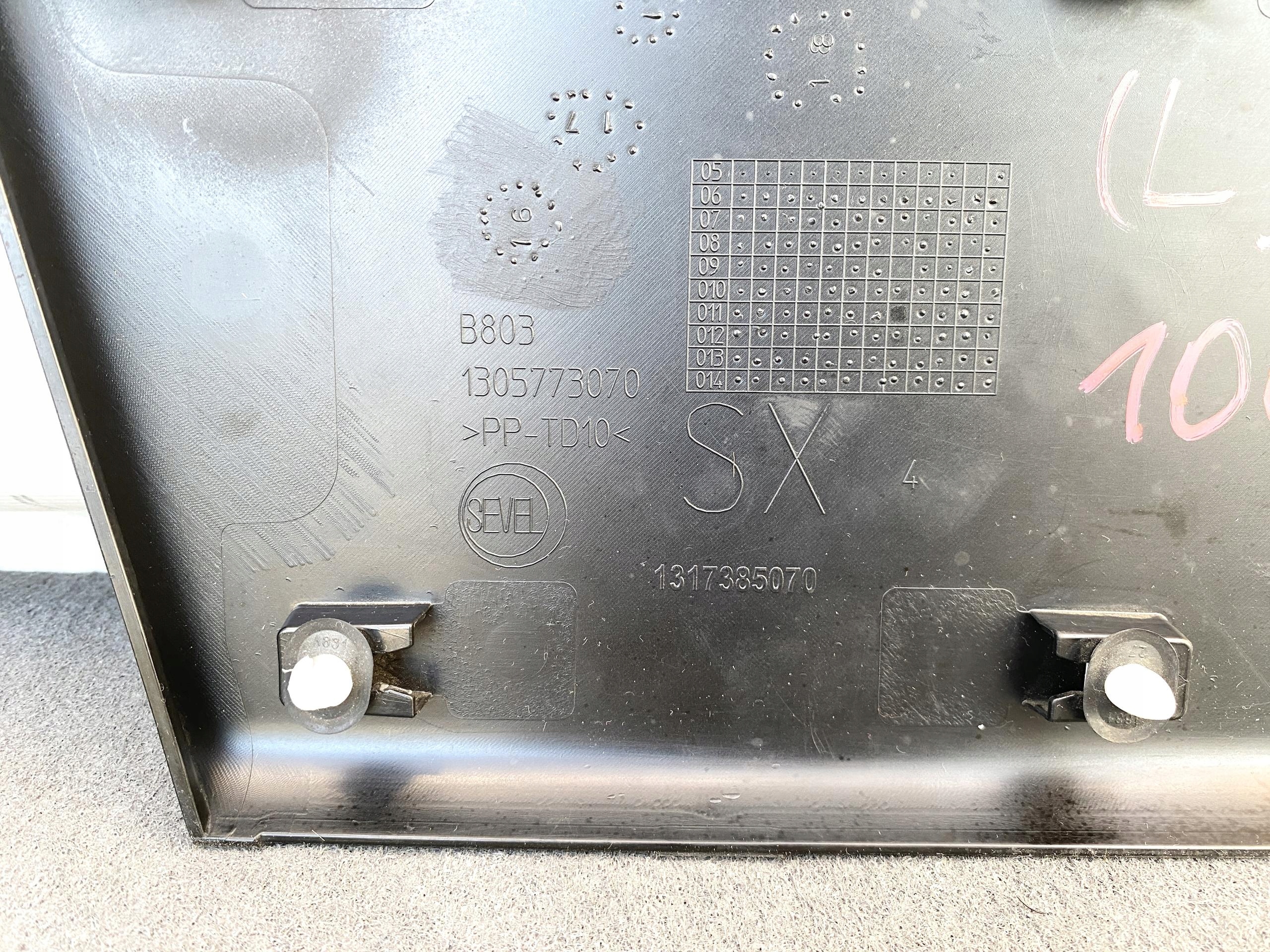 DUCATO BOXER JUMPER 17- moulding door left front front left black EURO6