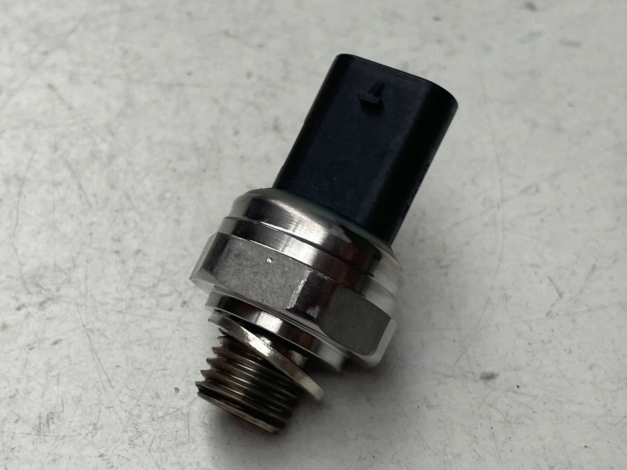 sensore pressione olio Skoda Fabia Mk3 (NJ) 05E906277A !J