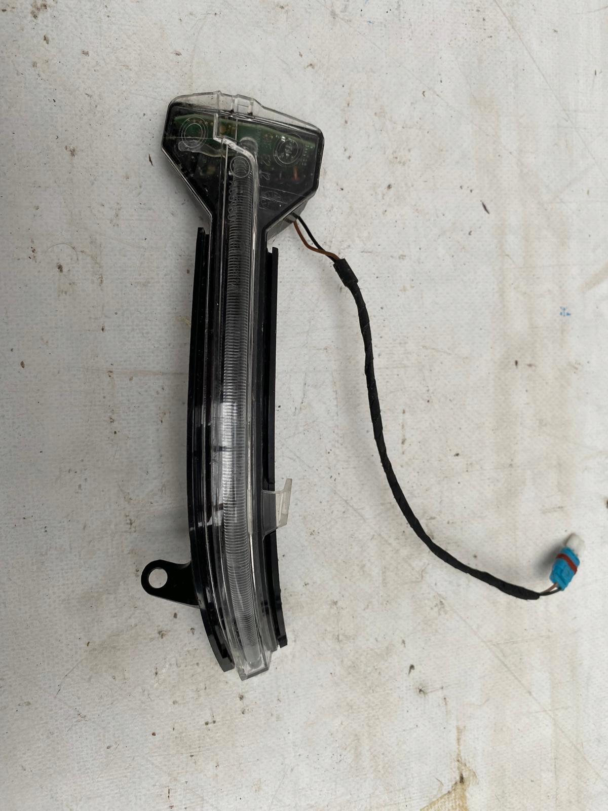BMW F10 F11 indicator mirrors right LED