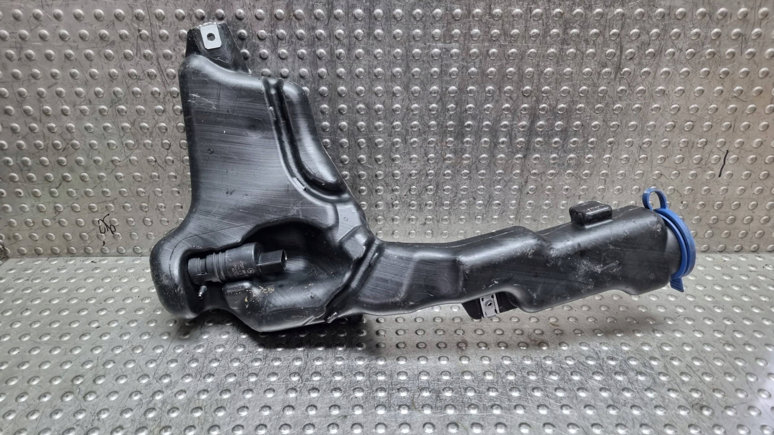 serbatoio LIQUIDO LAVAFARO A2048601560 MERCEDES E-KLASA W212