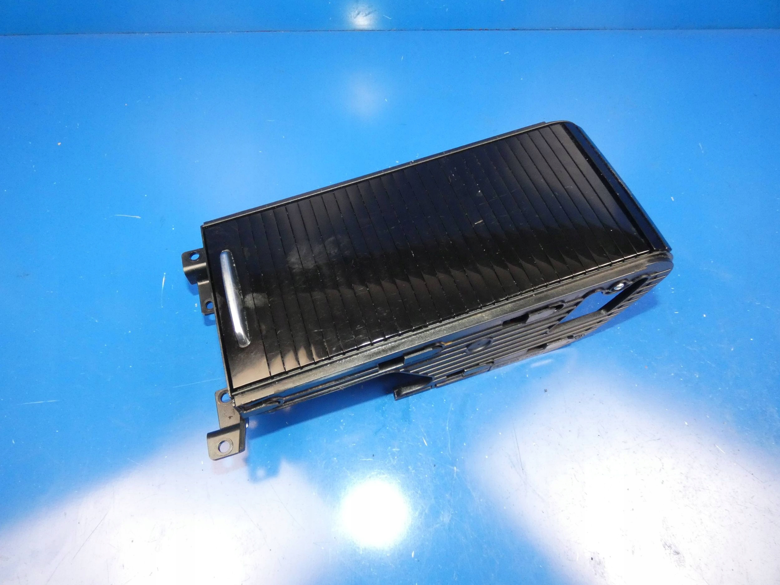 JAGUAR F-PACE X761 bracket holder passenger compartment for KUBKI ROLETKA
