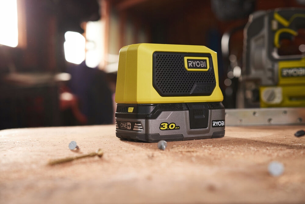 RYOBI GŁOŚNIKI RBTM18-0 MINI GŁOŚNIK BLUETOOTH Komunikacja bluetooth