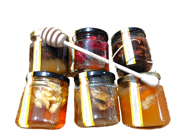 Zestaw sześciu miodów z dodatkami miód z maliną, wiśnią, imbirem, cytryną