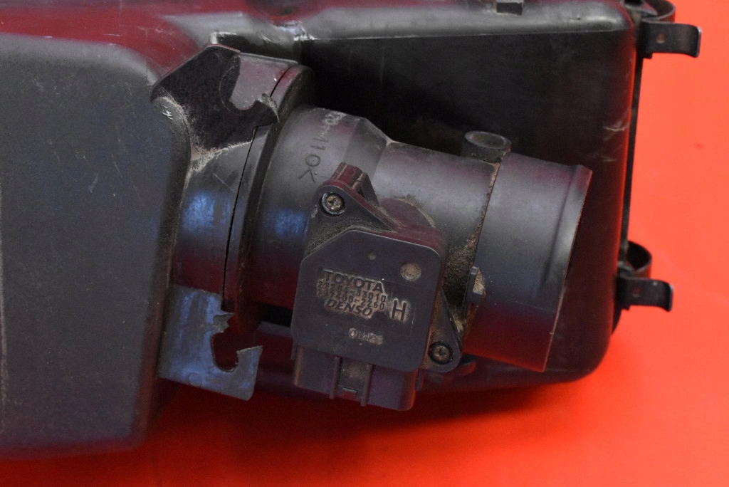 Gehäuse filter luft 17705-33061 TOYOTA COROLLA IX E12 1.4 D-4D 90 KM