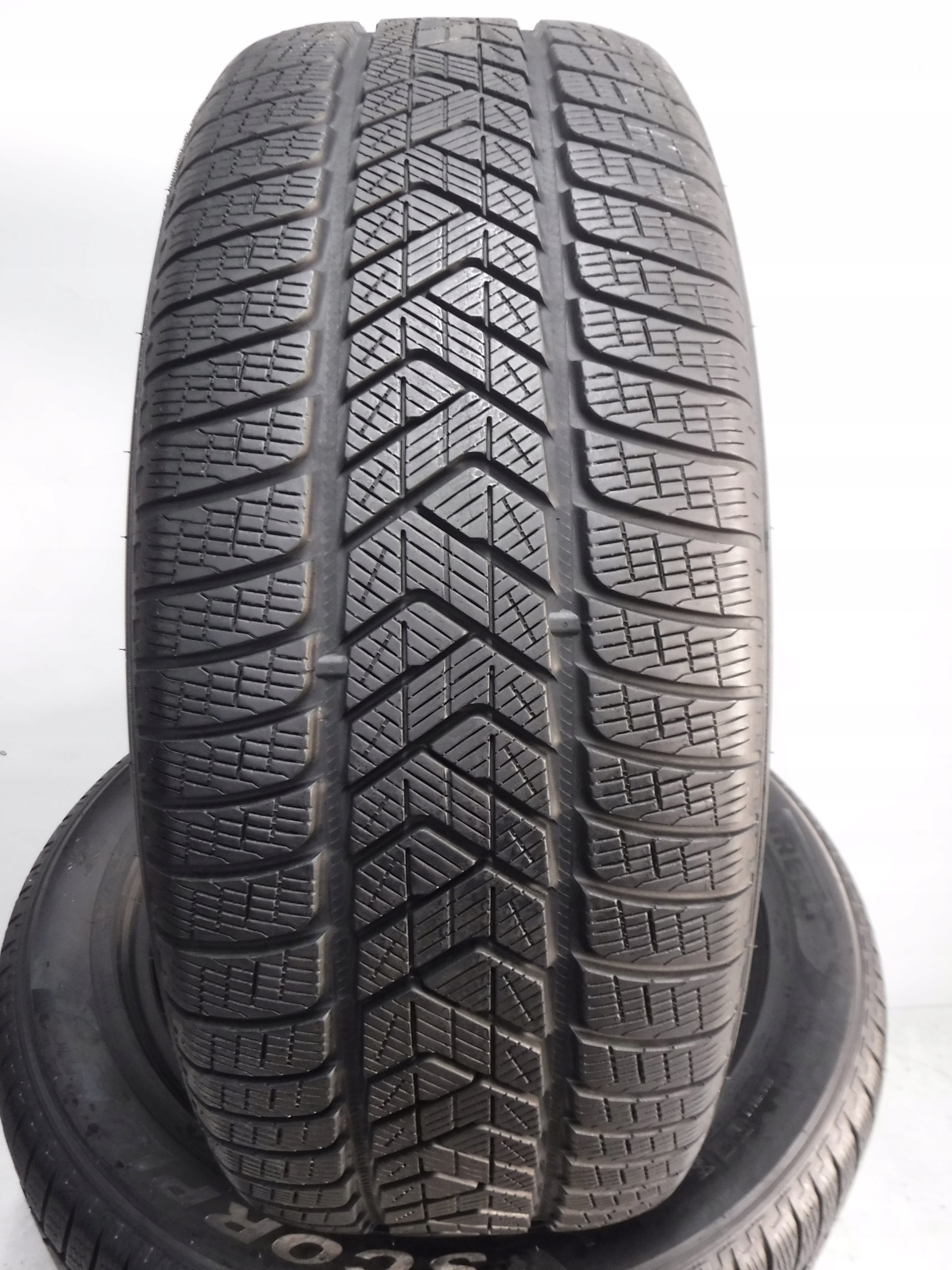 OPONY ZIMOWE PIRELLI SCORPION WINTER 255 55 20 110 Tire width 255 mm