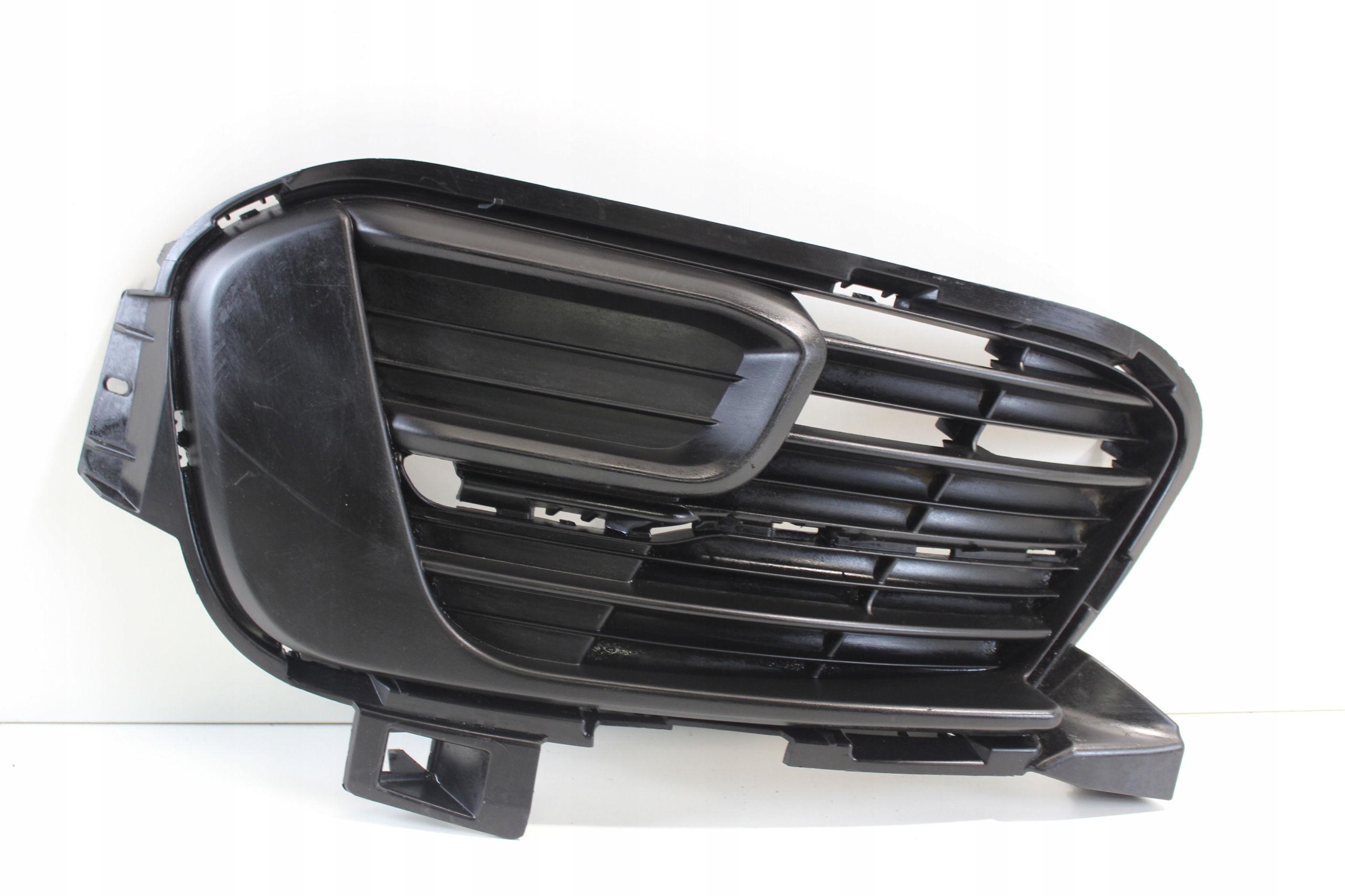 99894479 - Решітка ліва бампер передня PEUGEOT 308 T9 Lift вся