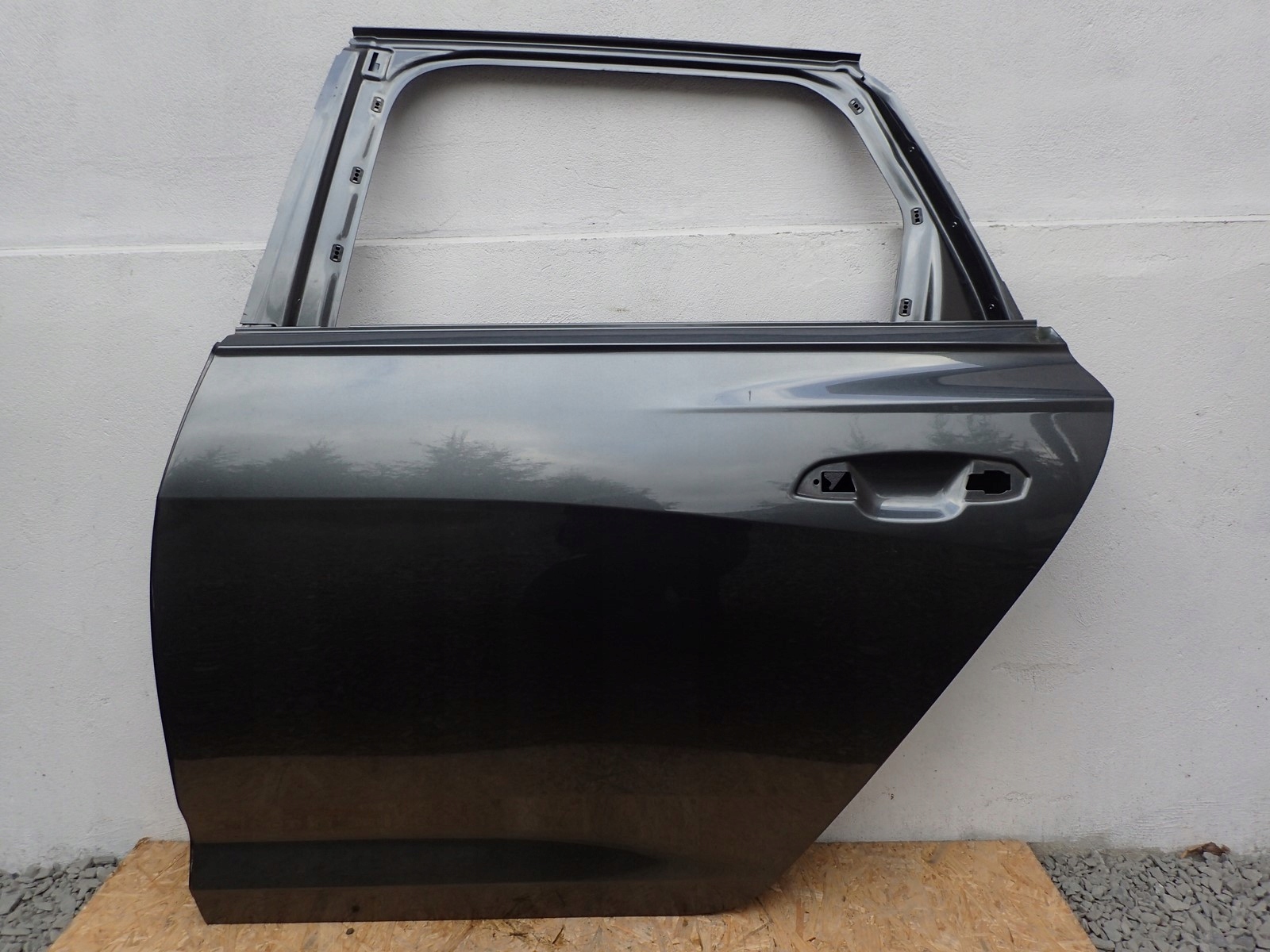 door left rear. left rear part AUDI A6 4K C8 KOMBI