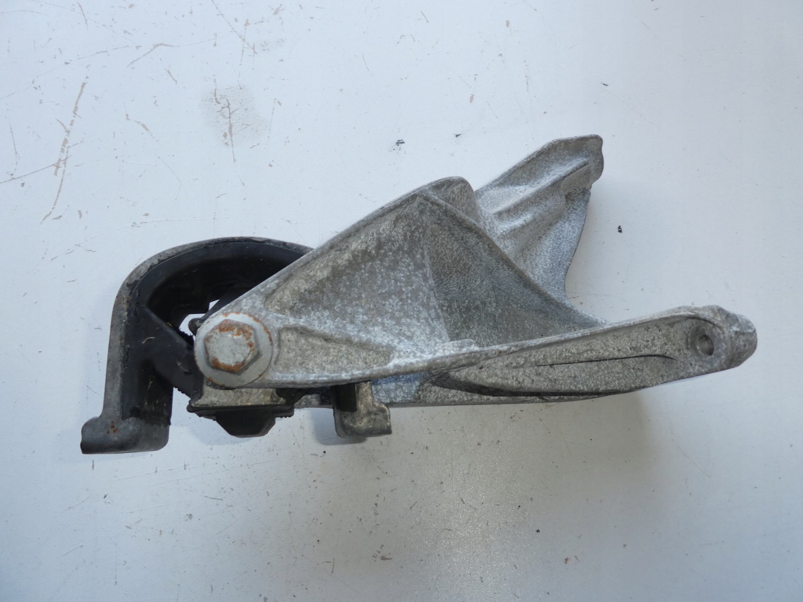 VW T6 2.0TDI holder engine mount 7E0199343B