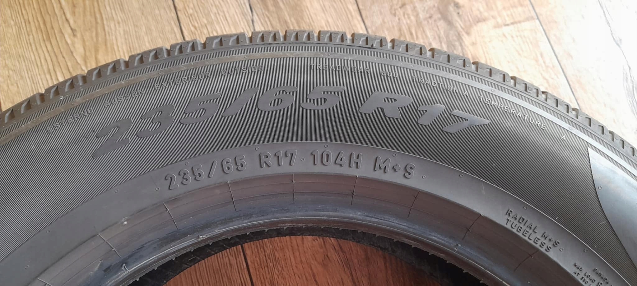 PIRELLI SCORPION 235/65R17 104H