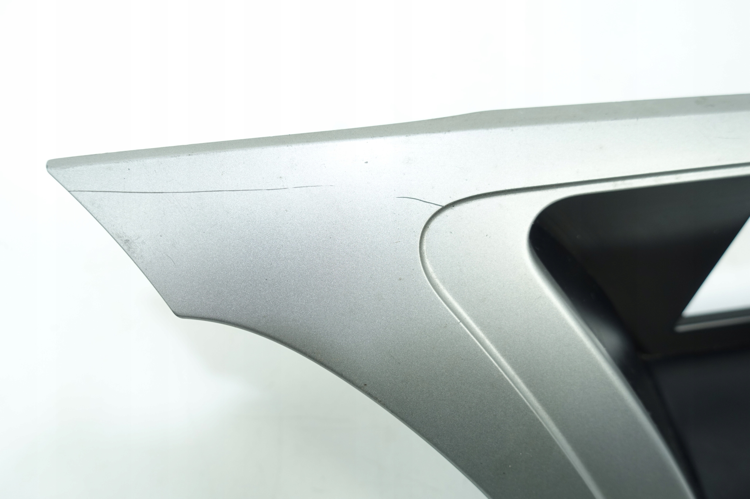 RÁM obal WYSWIETLACZA AUDI A4 B8 8K1857186E