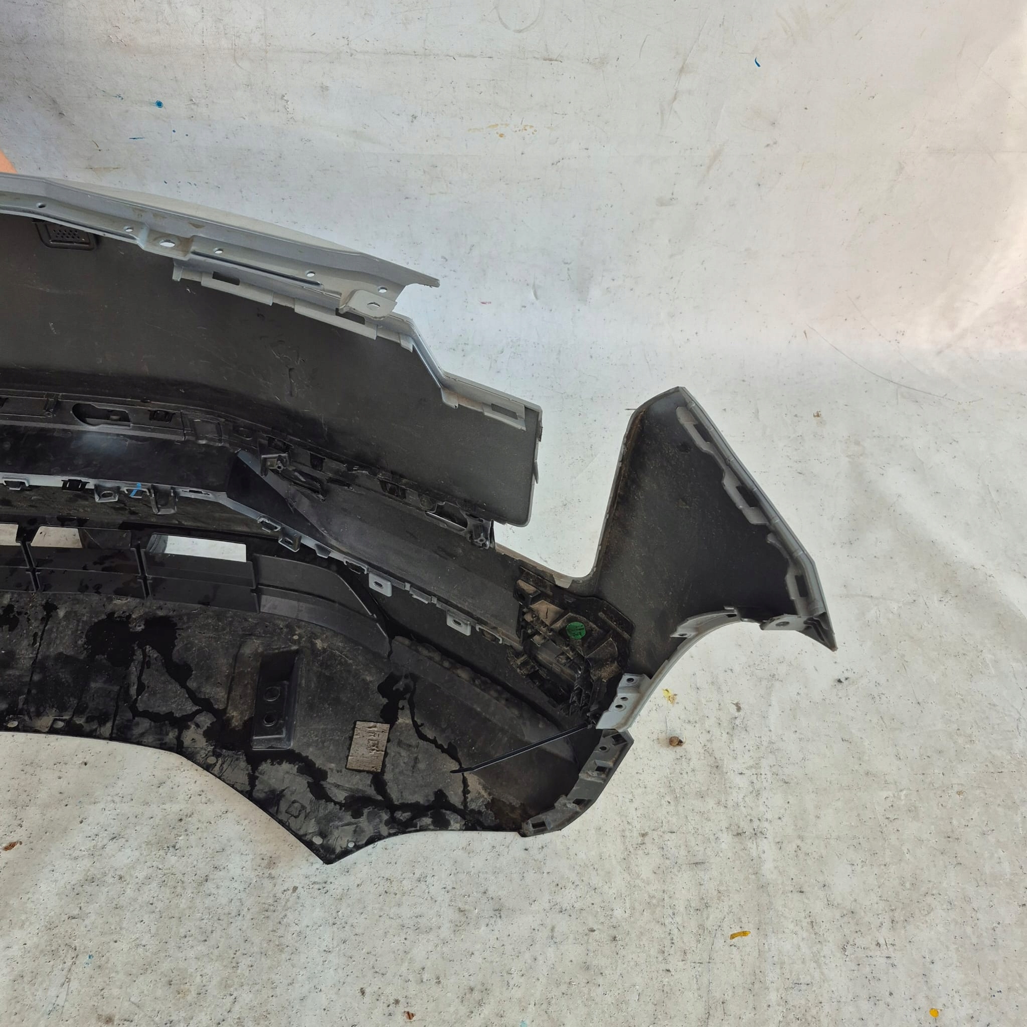 VOLVO EX30 EX 30 23- bumper front front moulding accessories 31345658
