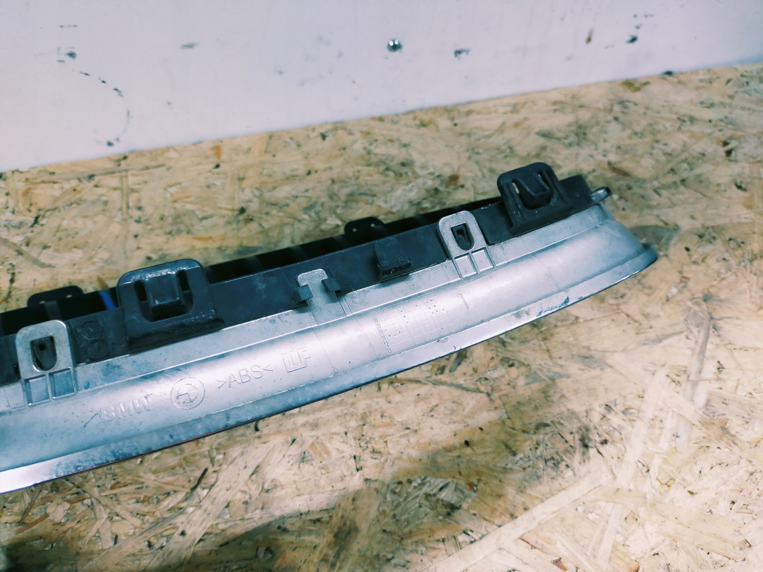 GRILLE GRILLE CALANDRE BMW E90 E91 7201967