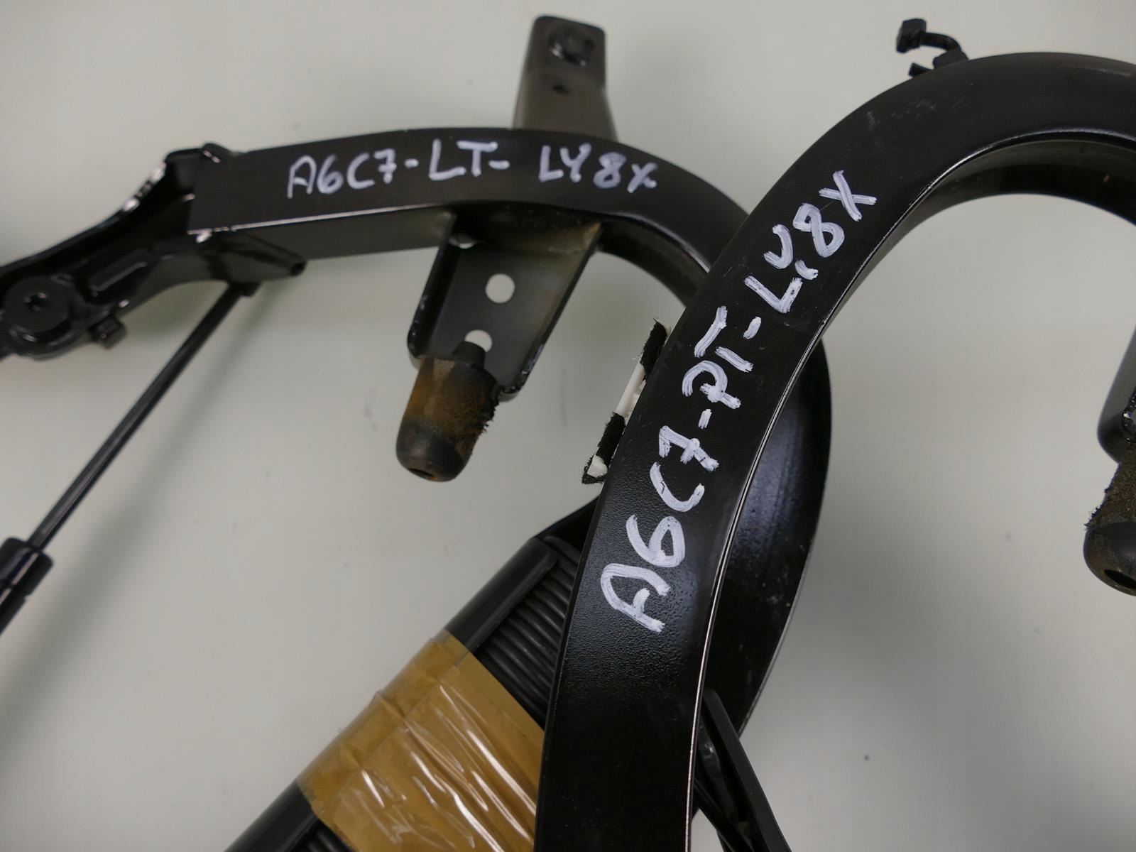 AUDI A6 C7 sedan hinges bonnet boot hinge LY8X