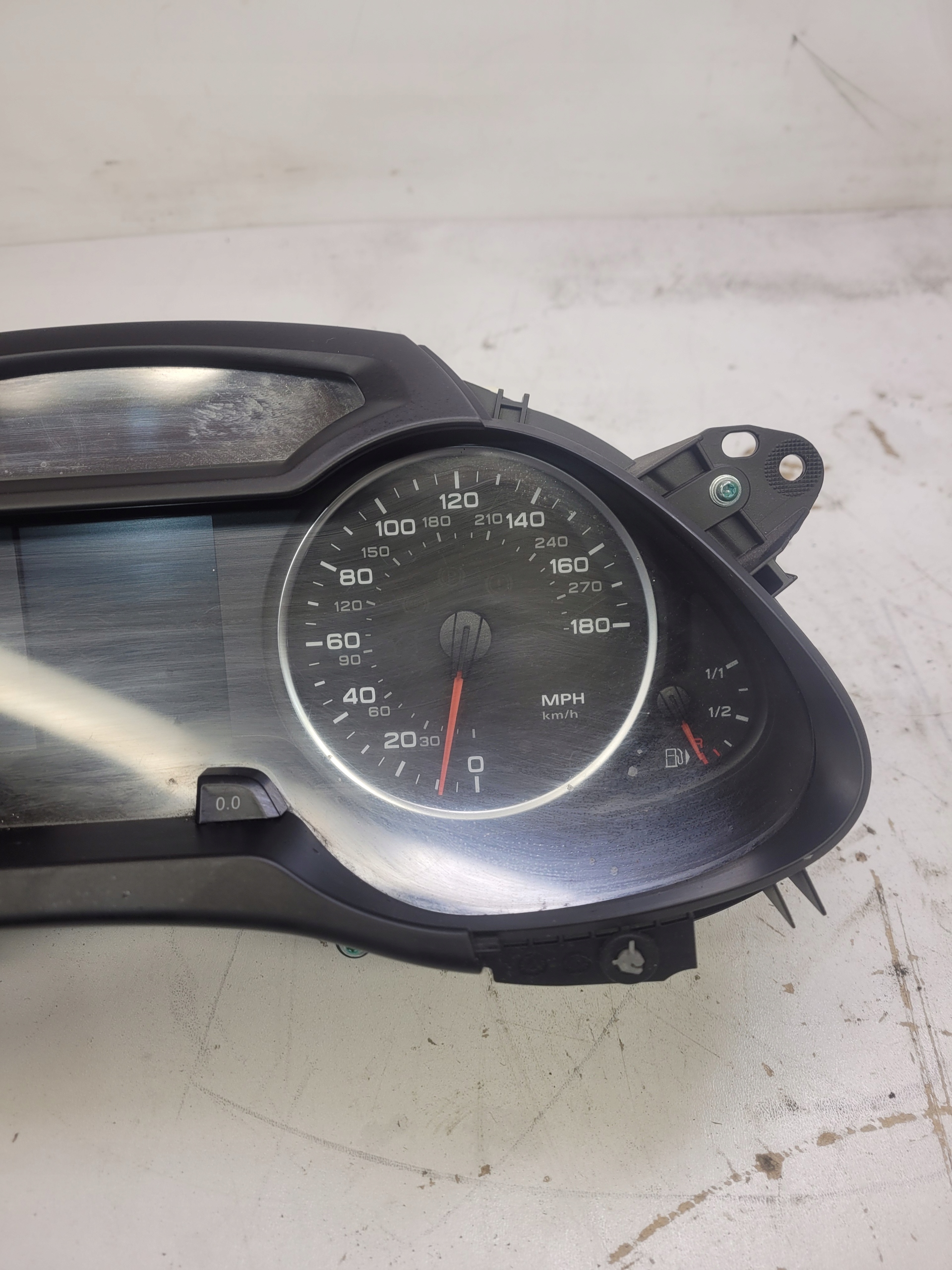 dials dials AUDI A4 B8 2.0 TDI 8K0920980T RADAR