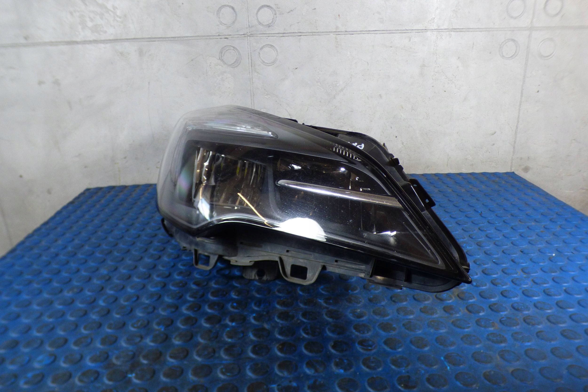Opel Astra K V reflektor light right front 39195689 original st.BDB EUROPA