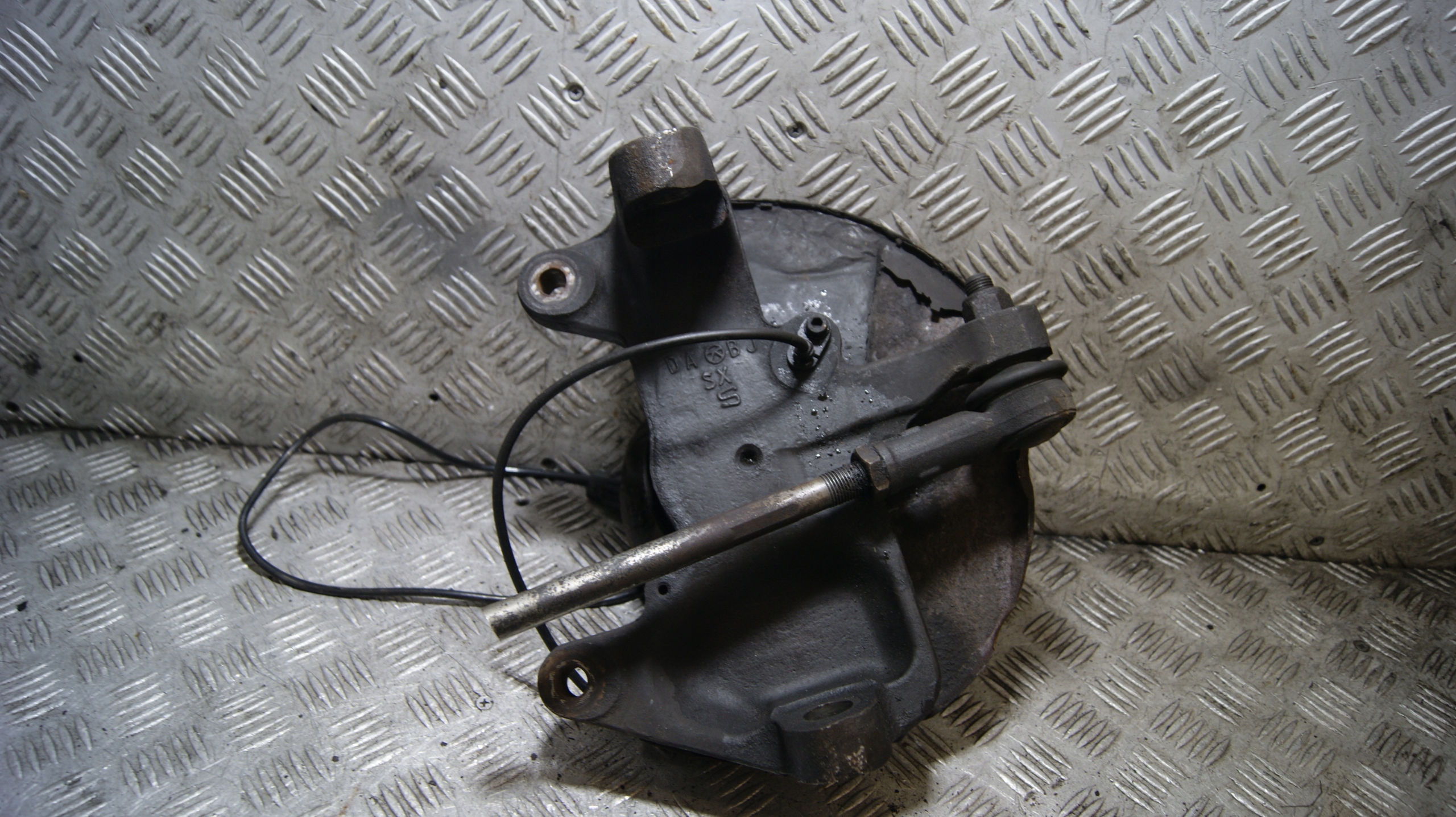 otoč čepu levý předek ABS IVECO DAILY 4 5802418095
