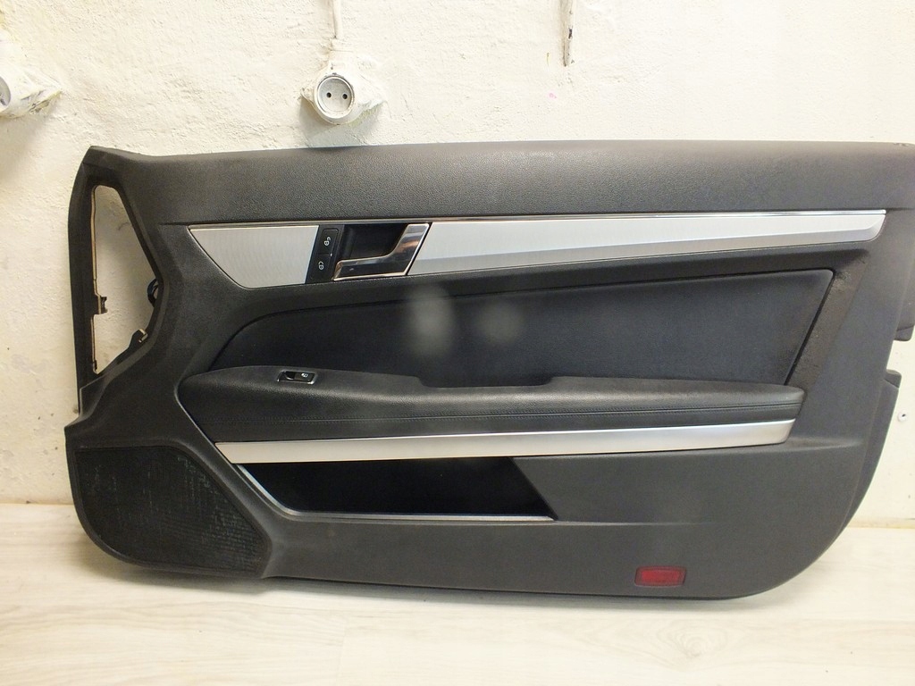 E-клас W207 оббивка бекон двері праворуч