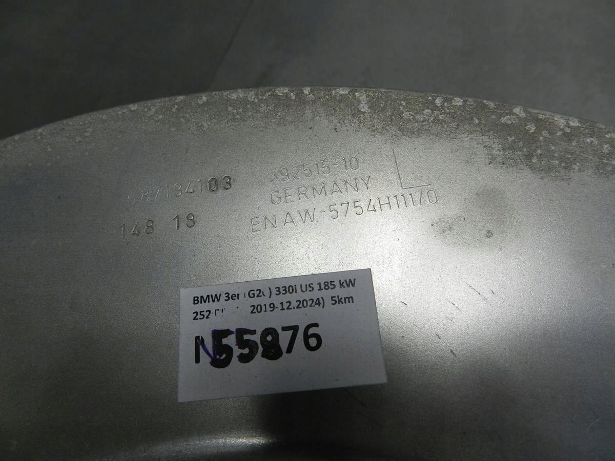 BMW 3 G20 otoč čepu levá záď 6879533