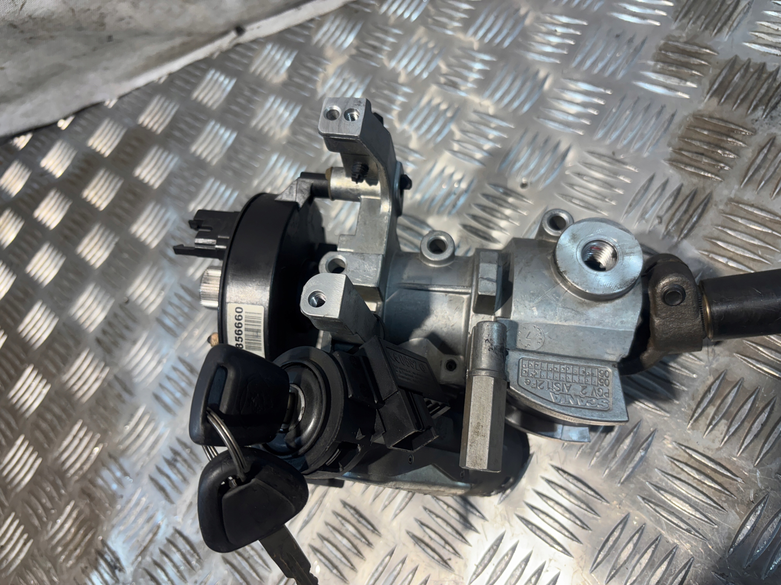 Lenksäule Lenkstange Scania R 1540426