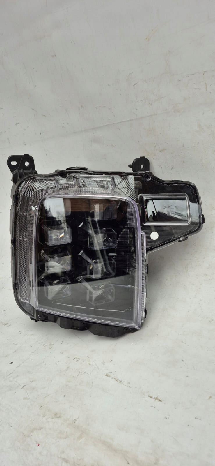 HYUNDAI STARIA 21- light right front front FULL LED 92102-CG200
