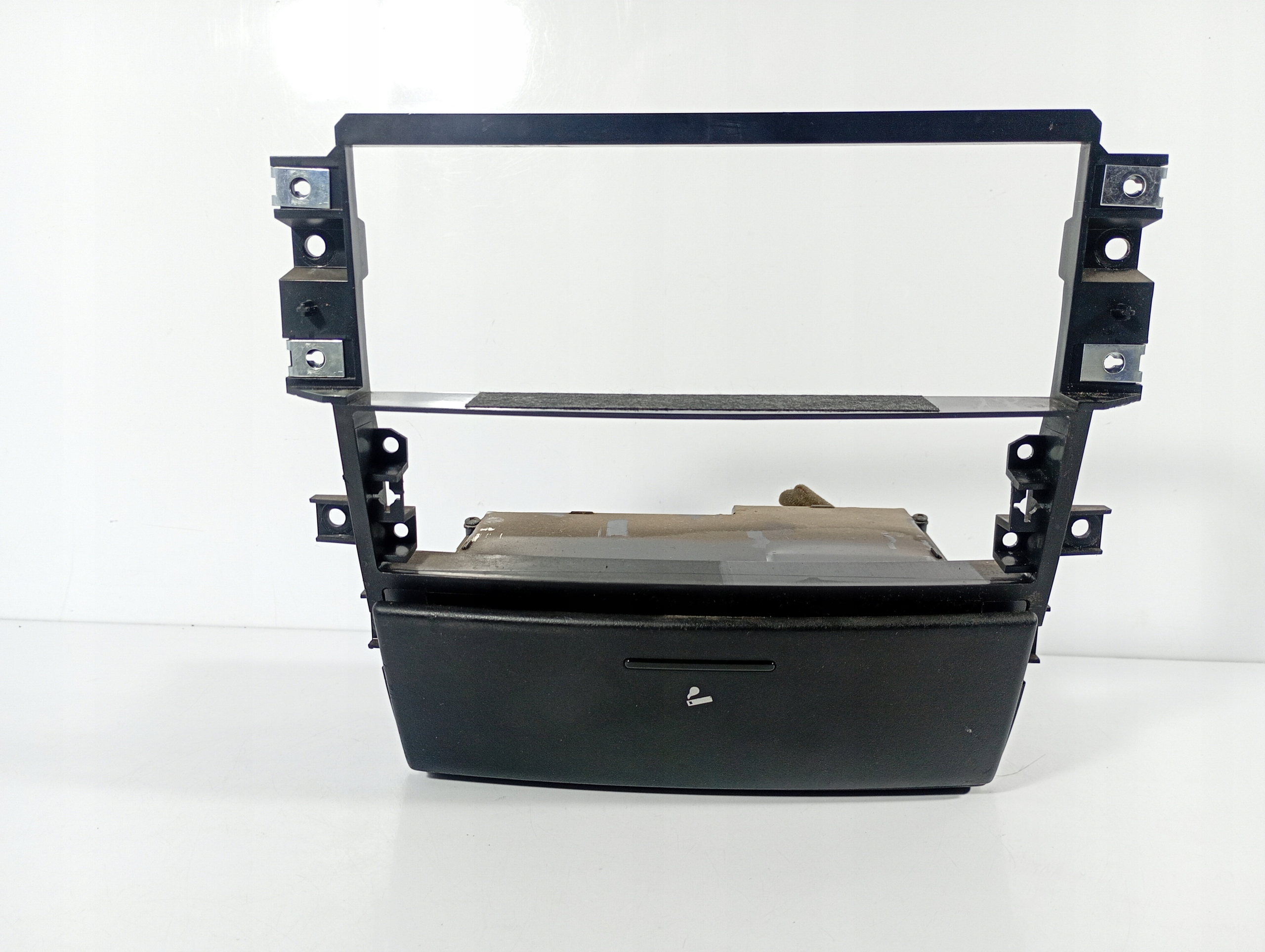 Kia Sorento 1 02-09 passenger compartment ashtray Z frame OE 845503E000