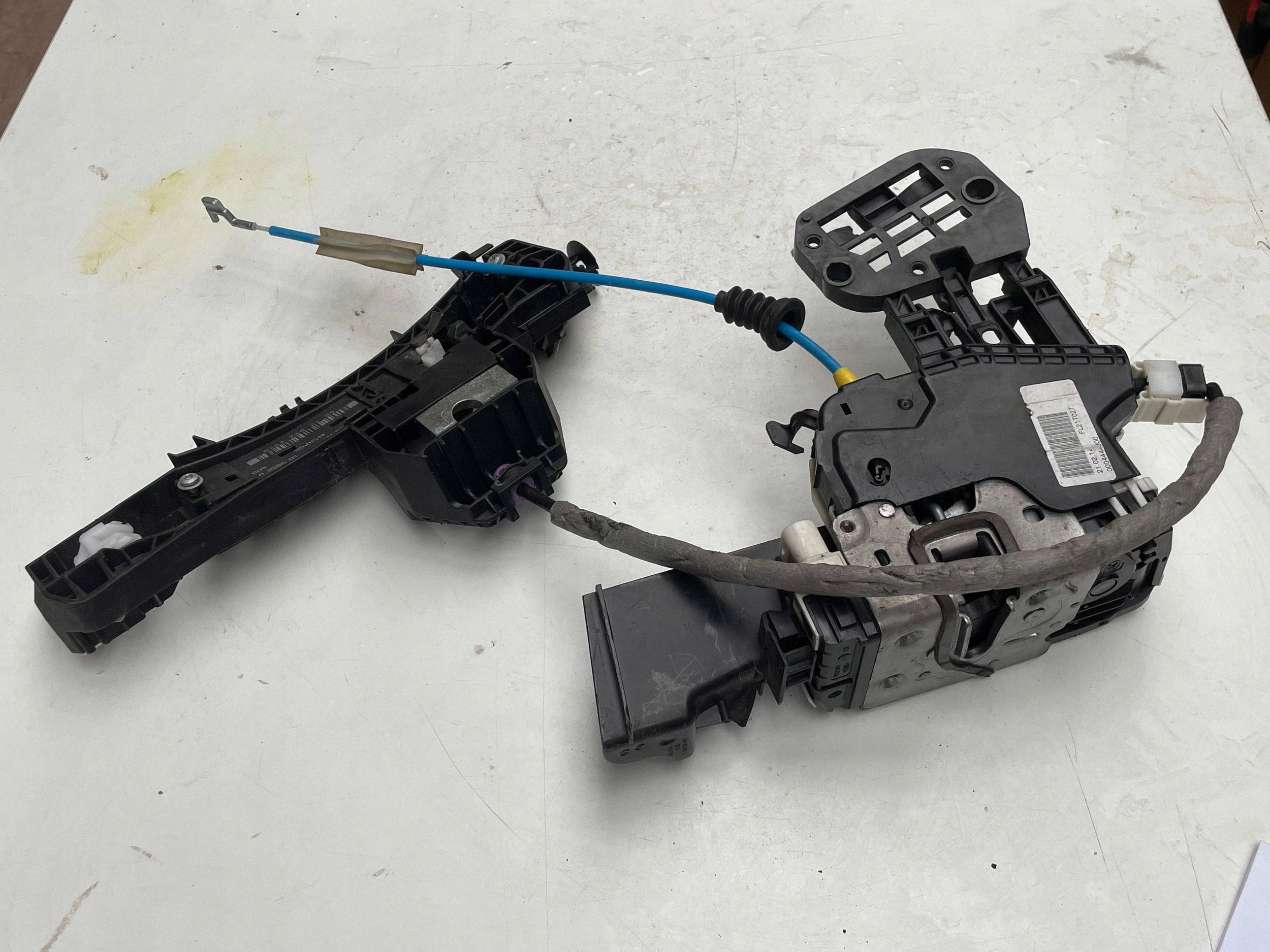 handle exterior left rear part MERCEDES W176 A2047602134 !J