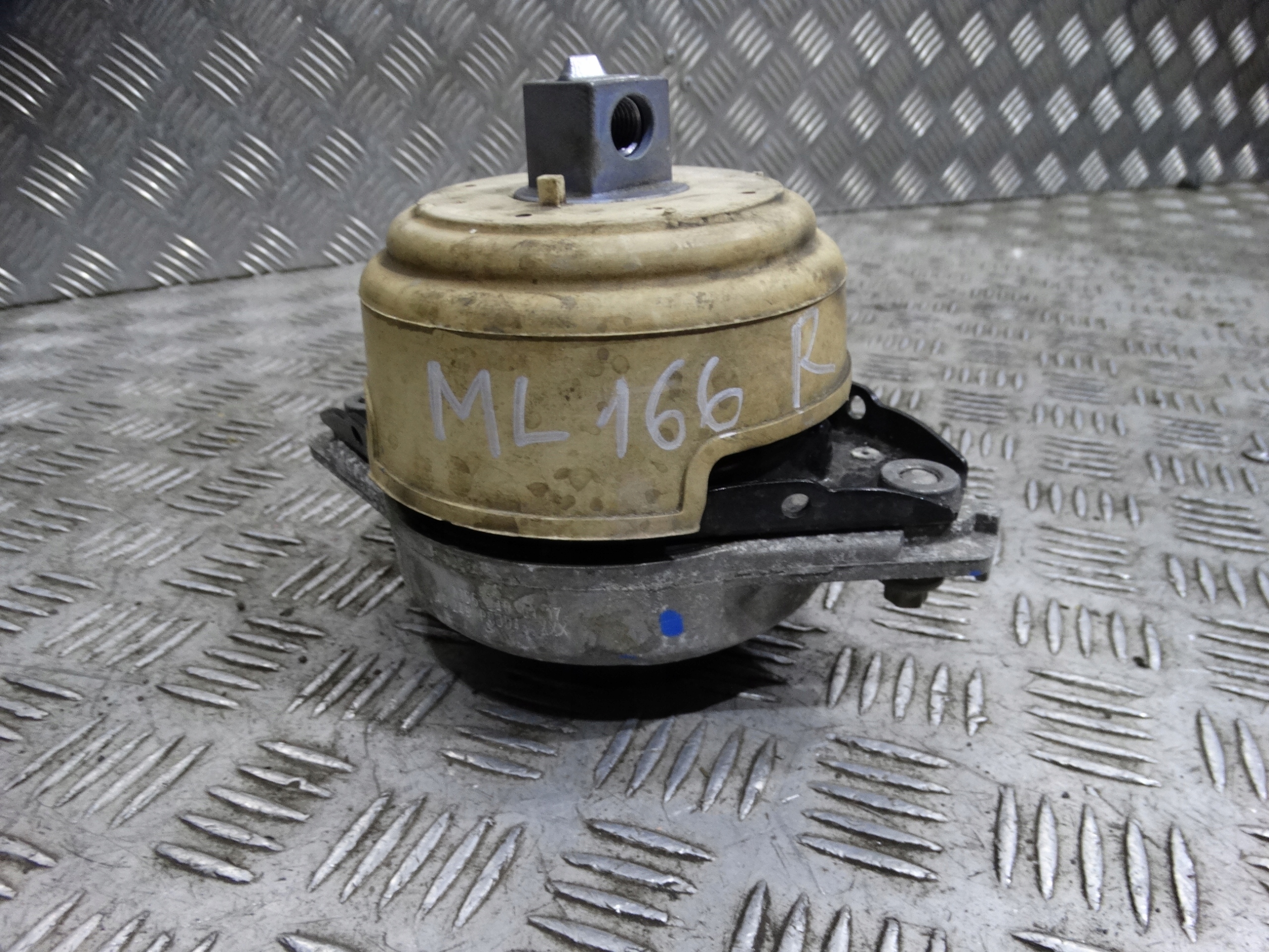 IDEAL. engine mount right MERCEDES W166 W292 1