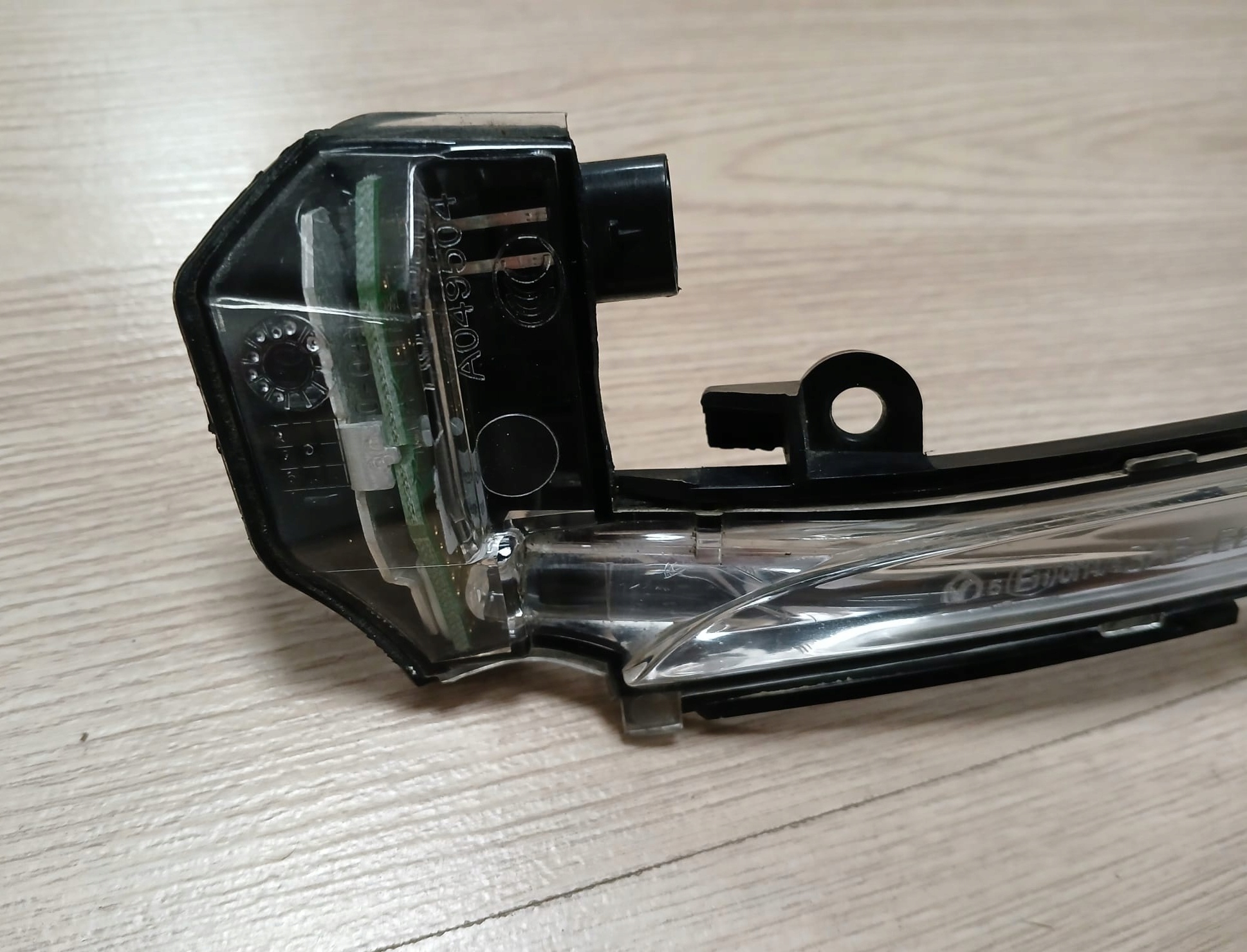 JAGUAR XJ XF and-PACE indicator LED of left mirrors OE