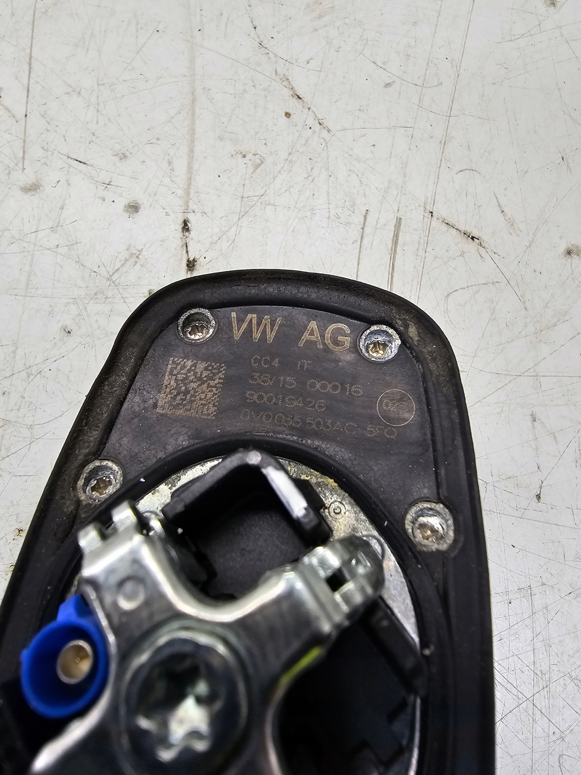 Antenne LOTKA REKIN AUDI A3 8V 8V0035503AC MAT **2**