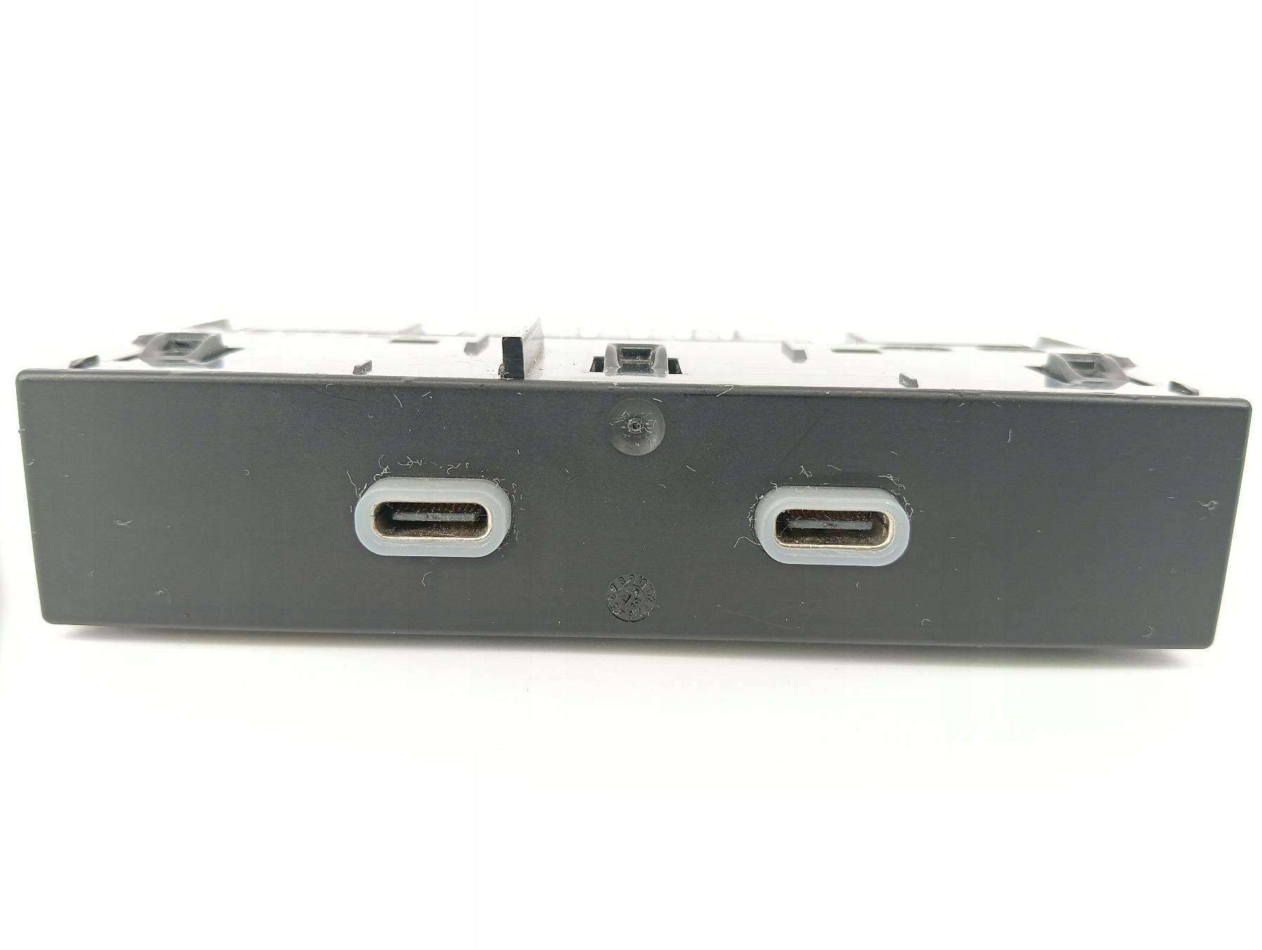 adapter USB 657035736A Skoda Octavia IV (2019- )