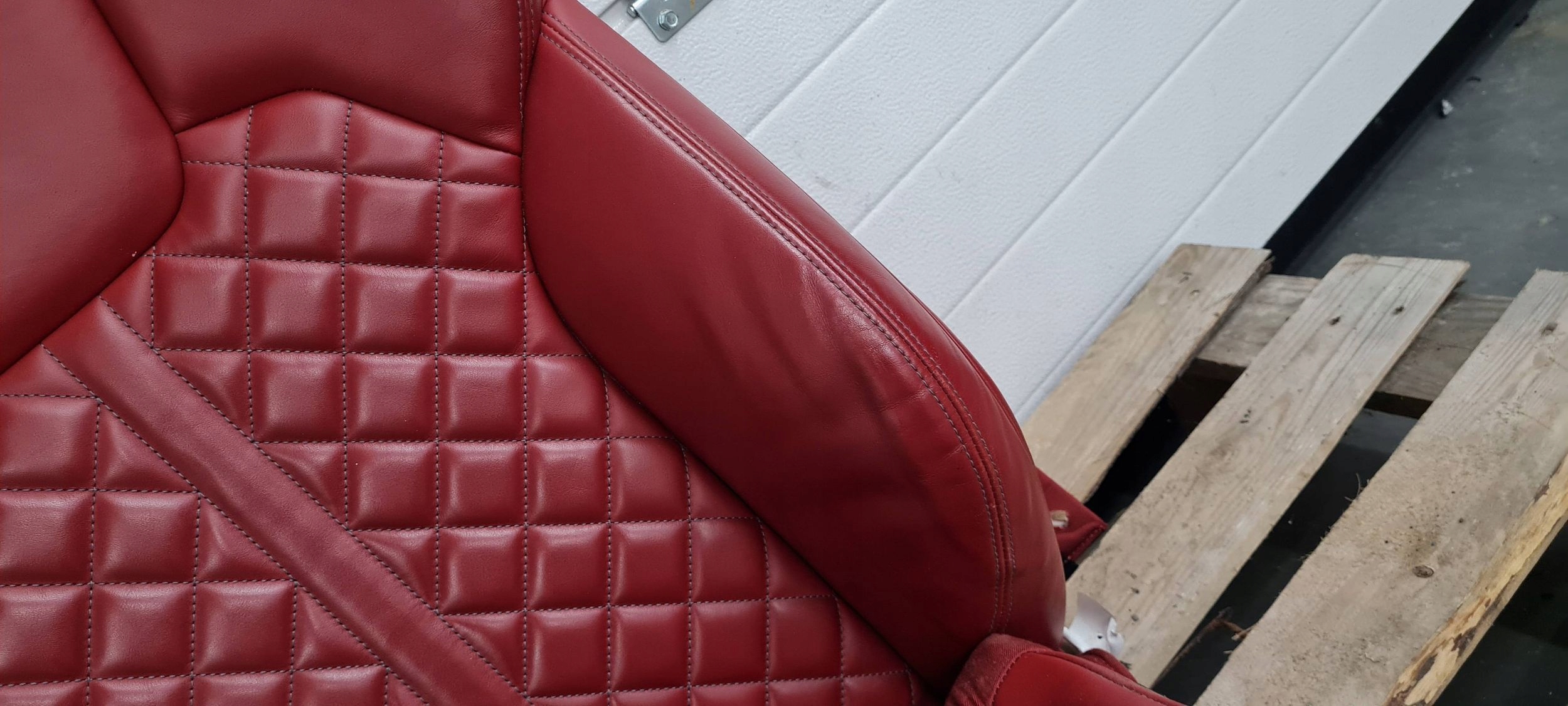 SQ5 80A Q5 Leder Blende Abdeckung SITZ Sitz links vorne SLINE MAGMAROT