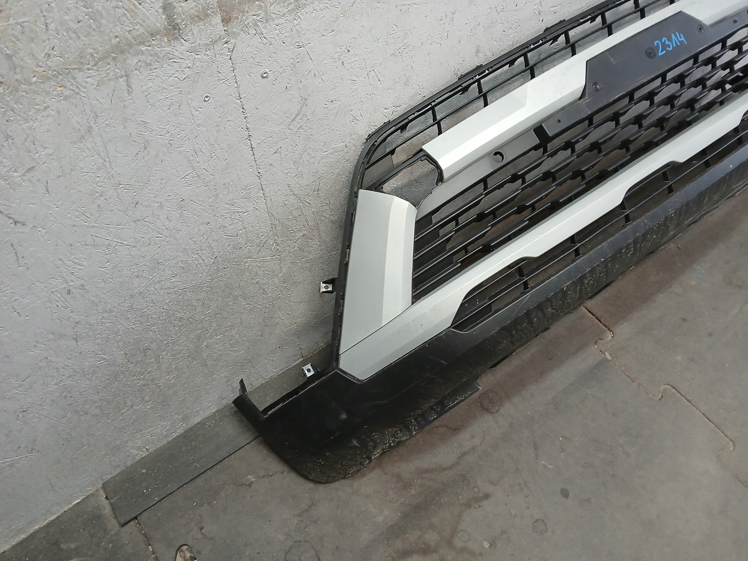 bumper front OPEL CROSSLAND X LIFT