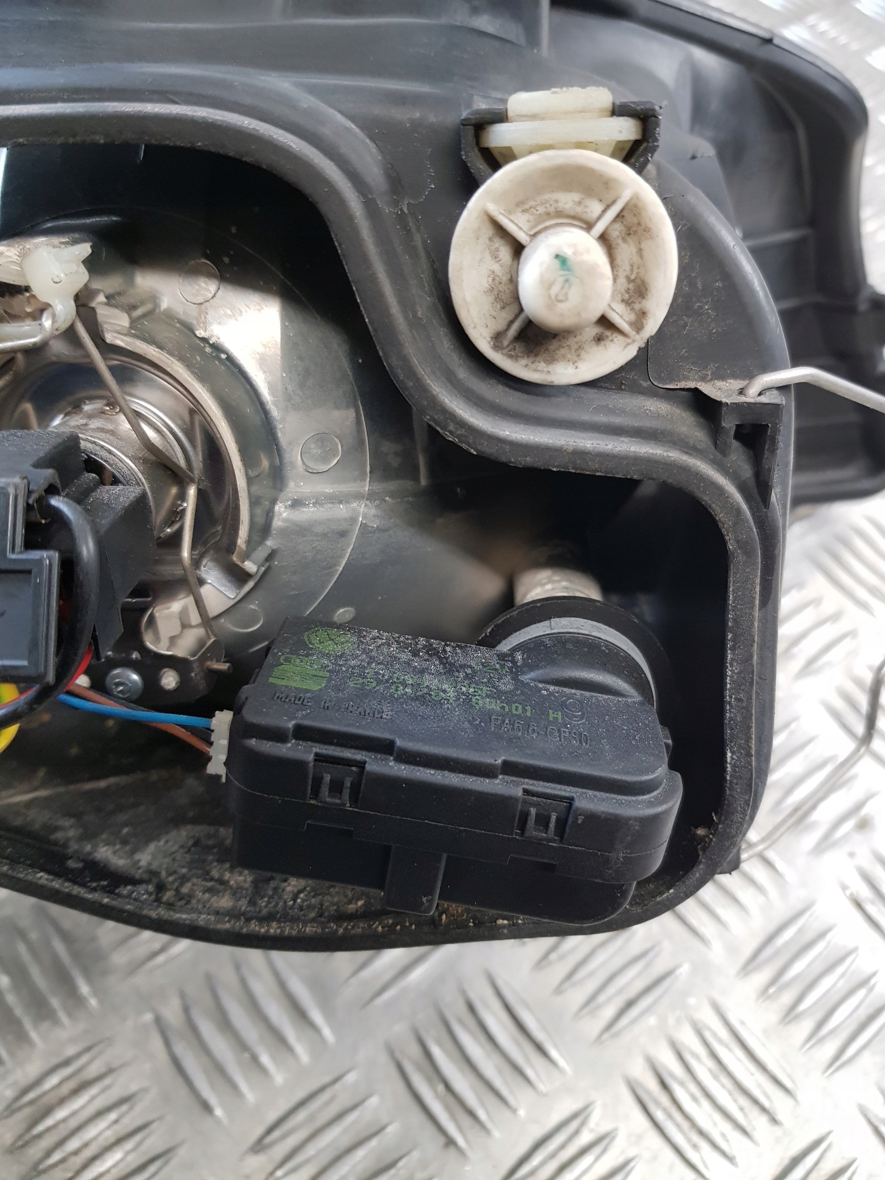 light left front 6L1941021A SEAT IBIZA III 04R- EUROPA