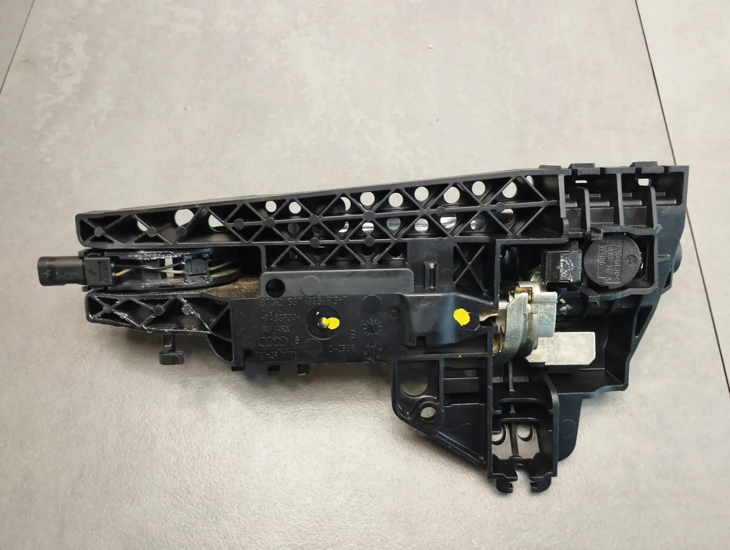 Audi A5 8T handle right rear part LY9T KESSY