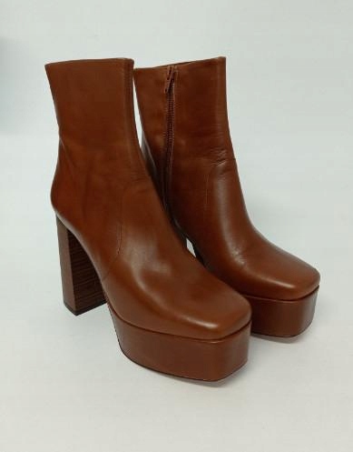 X1D227*ZIGN BOTKI NA PLATFORMIE 39 L00 L01