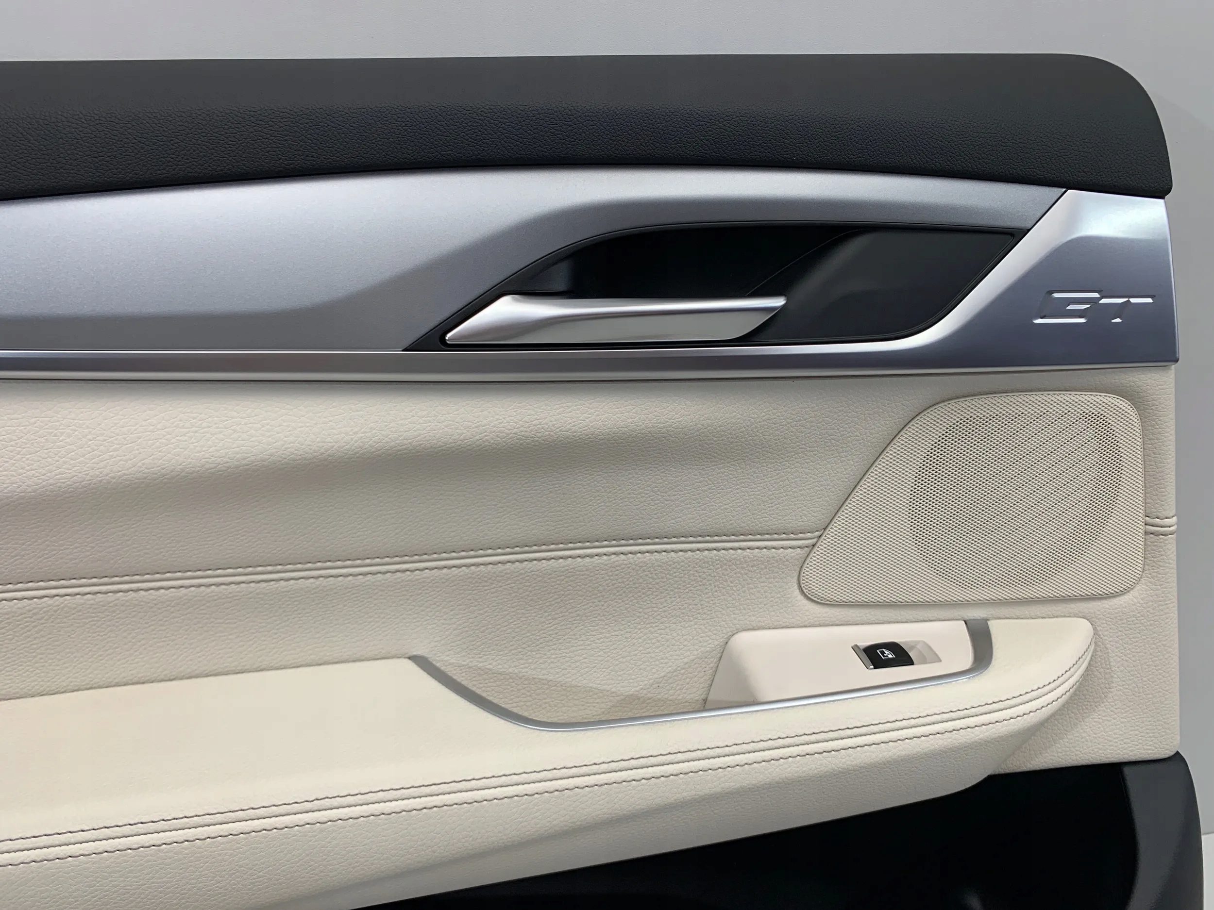 BMW 6 G32 дверные карты левый
