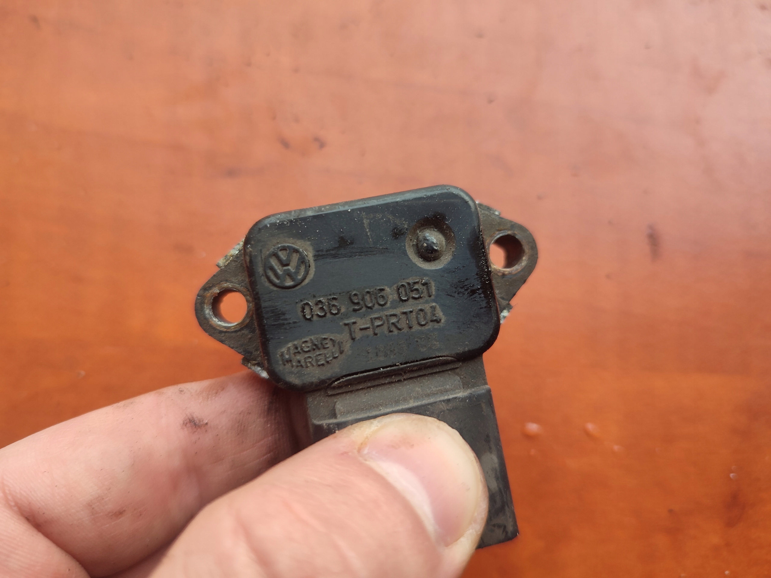 snímač MAP SENSOR VW AUDI 036906051