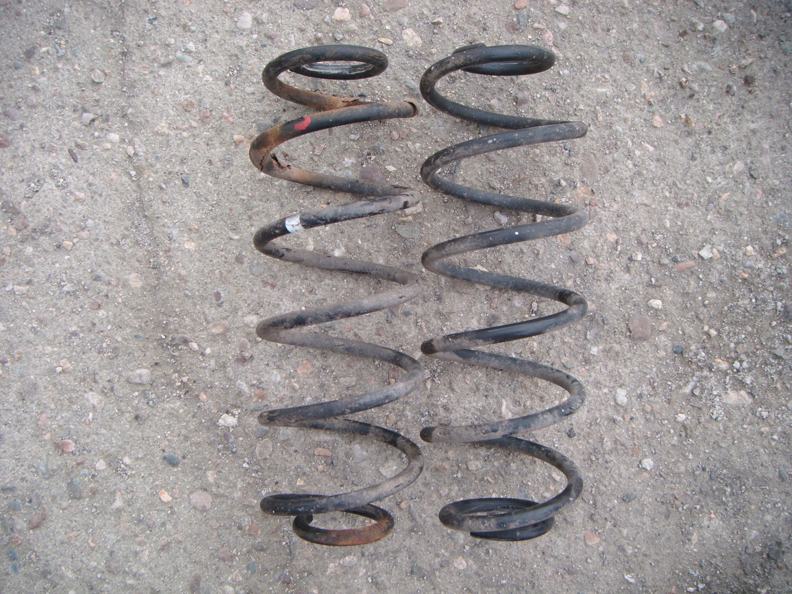 PEUGEOT 207 SW 08-12 SPRĘŻYNY TYLNE KOMPLET