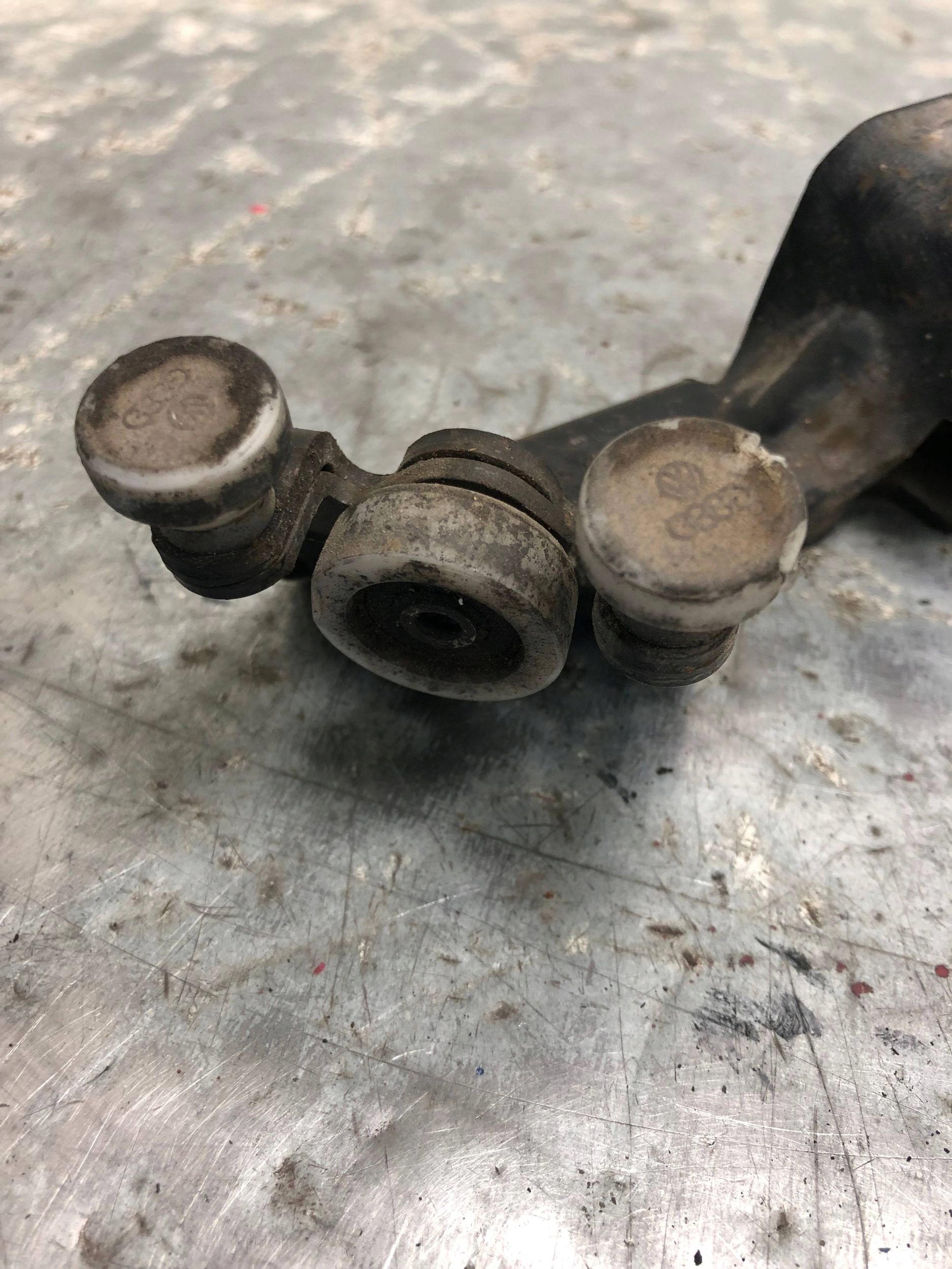rolle Tür gleitende links VW T5 7H0843335D