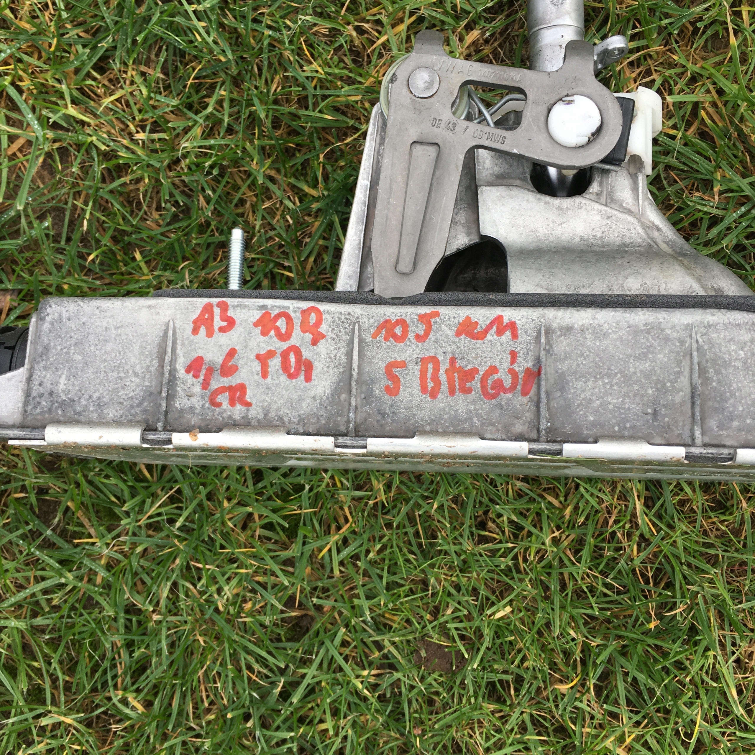 A3 10R 1,6 TDI CR 5B LEWAREK WYBIERAK 1K0711049CG Typ samochodu Samochody osobowe