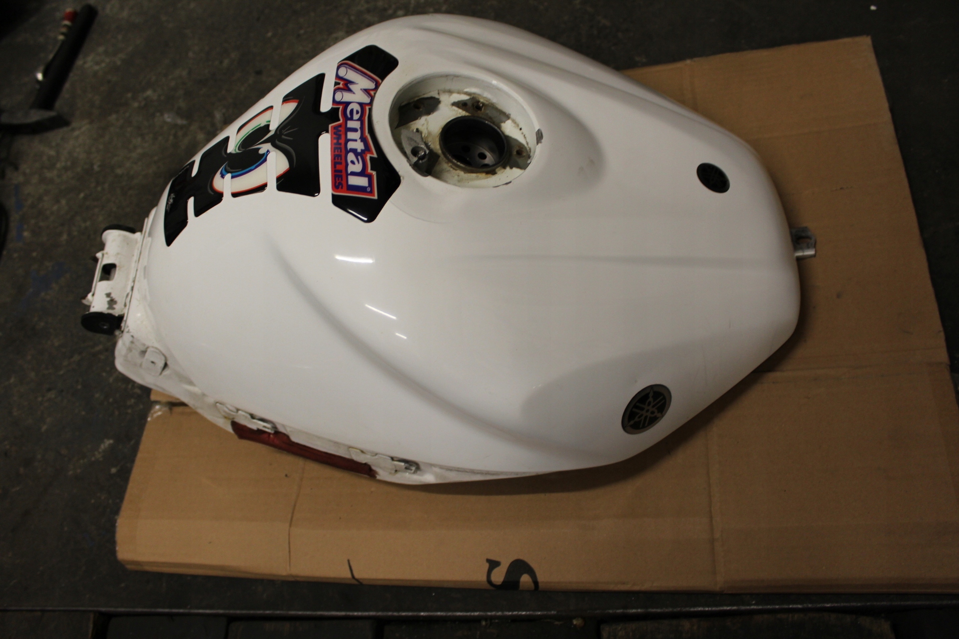Топливный бак YAMAHA R1 RN09 02 -04