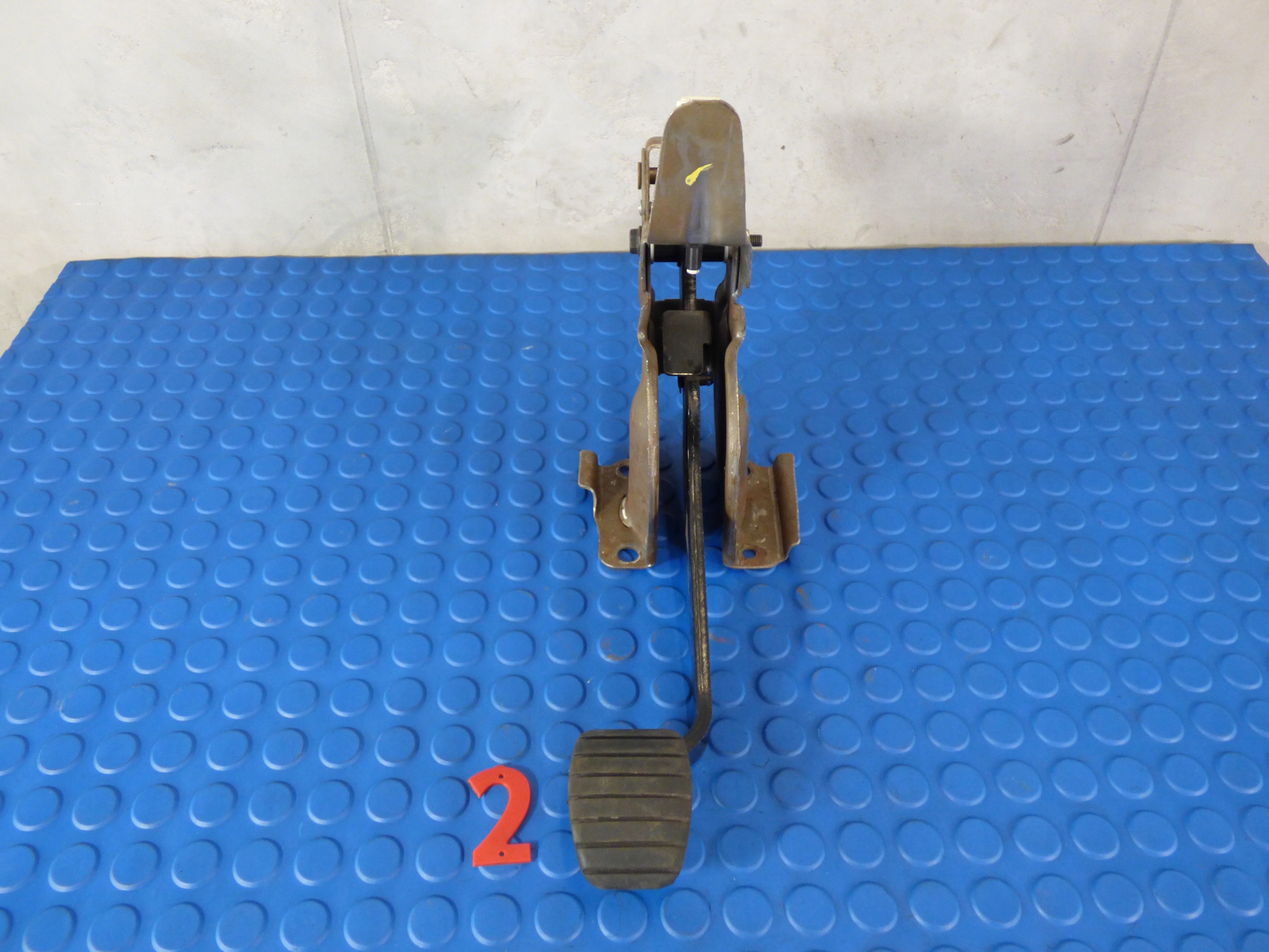 PEDAL BREMSE DER KUPPLUNG DACIA SANDERO II
