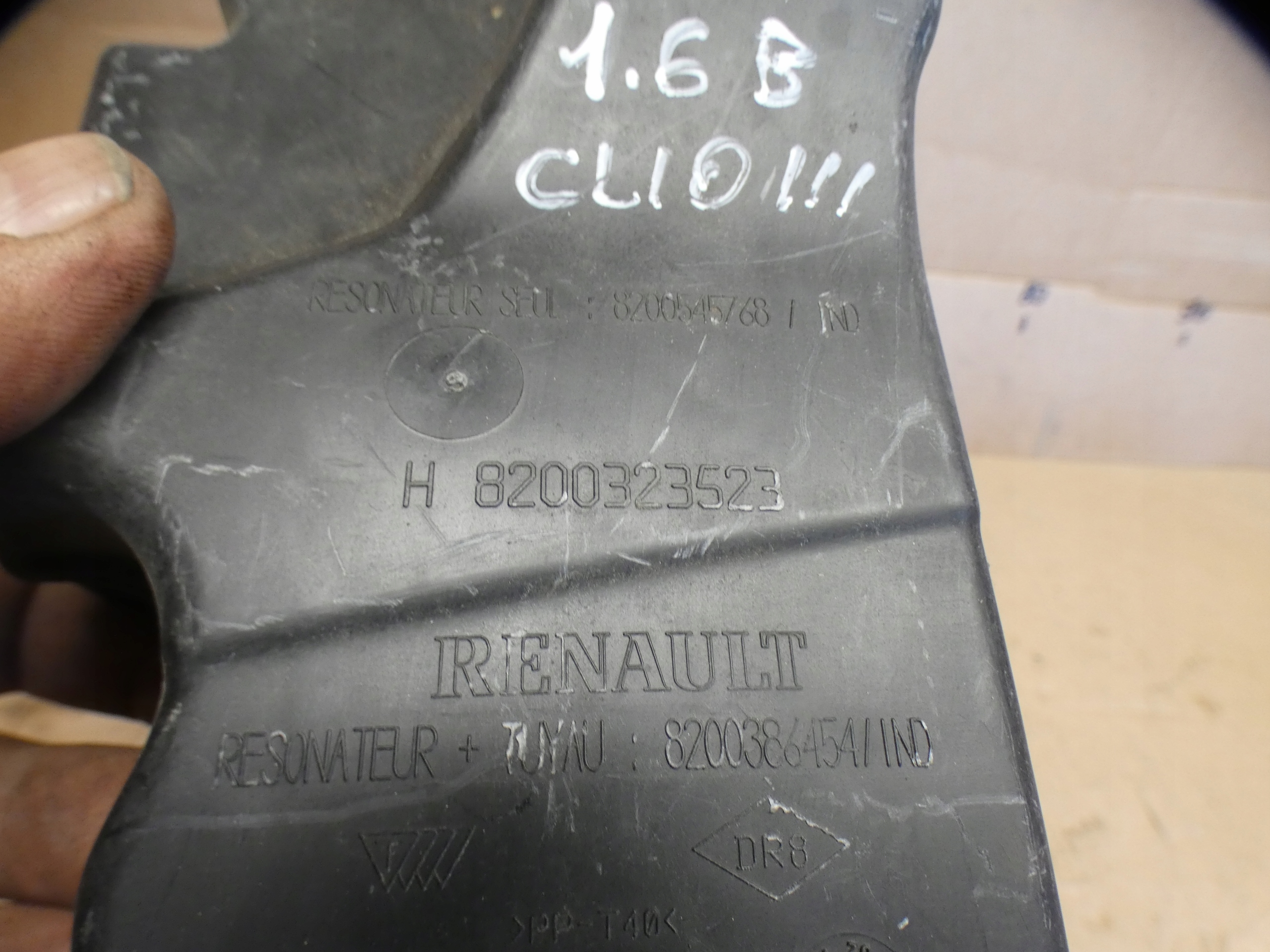 REZONATOR air RENAULT CLIO III RENAULT MODUS 1.4 1.6 16v
