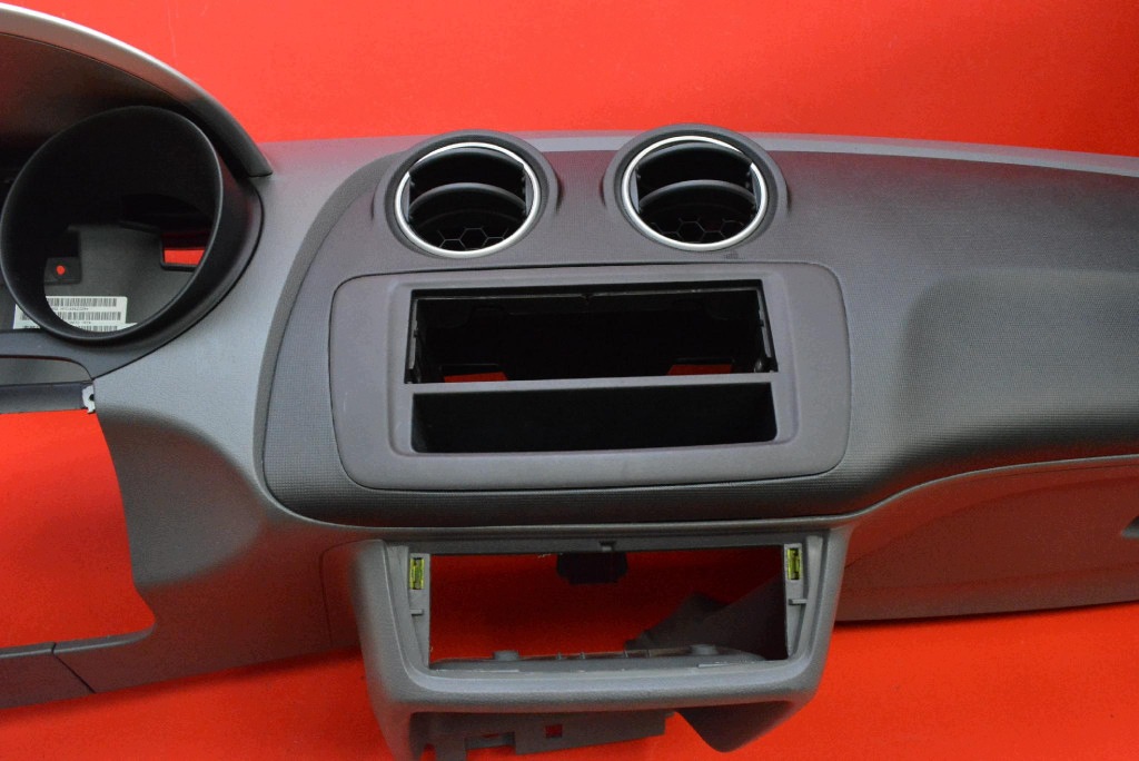 dashboard instrument panel console cockpit airbag EU 6J1857003D SEAT IBIZA 4 IV 6J